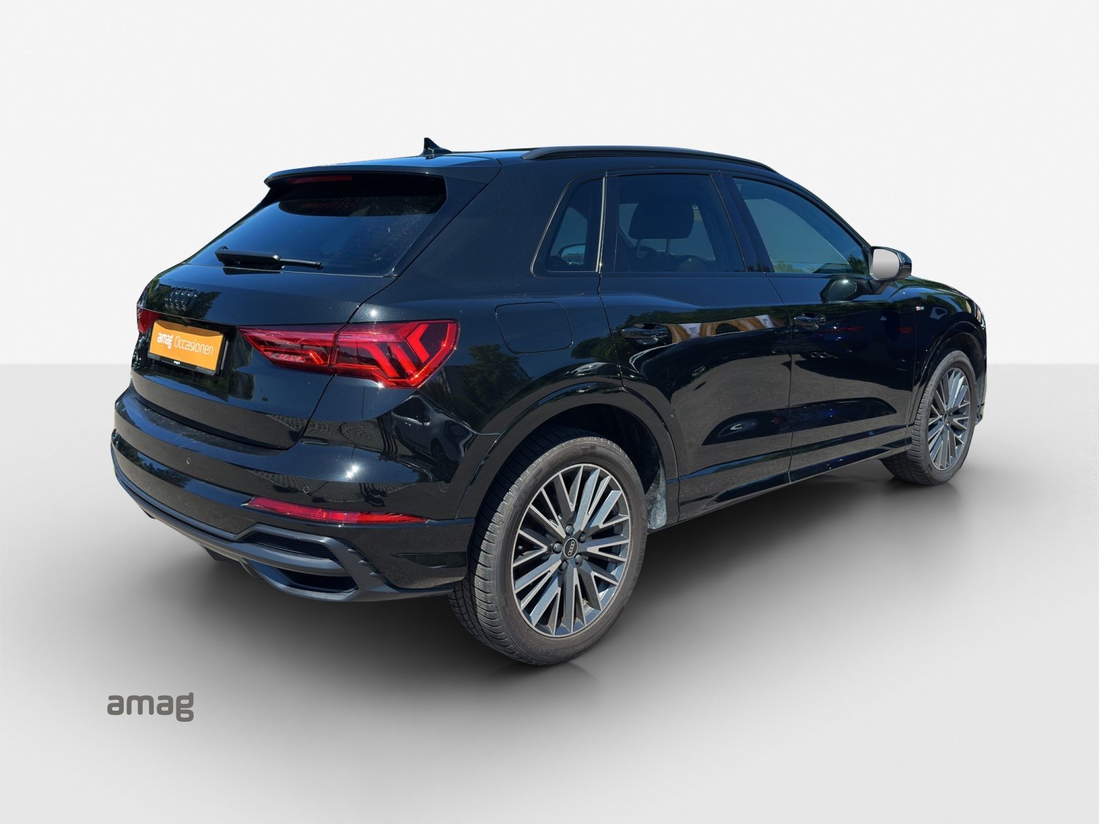 AUDI Q3 35 TFSI S line Attraction, Essence, Occasion / Utilisé, Automatique - 5