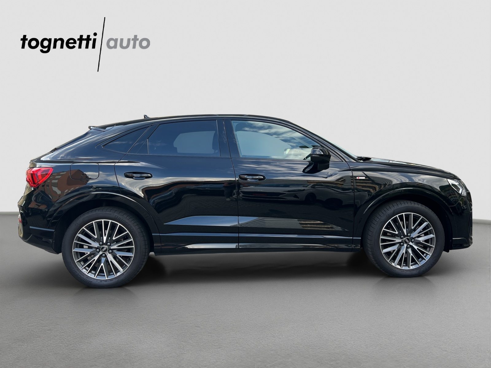 AUDI Q3 Sportback 40 TDI S line, Diesel, Occasion / Utilisé, Automatique - 3