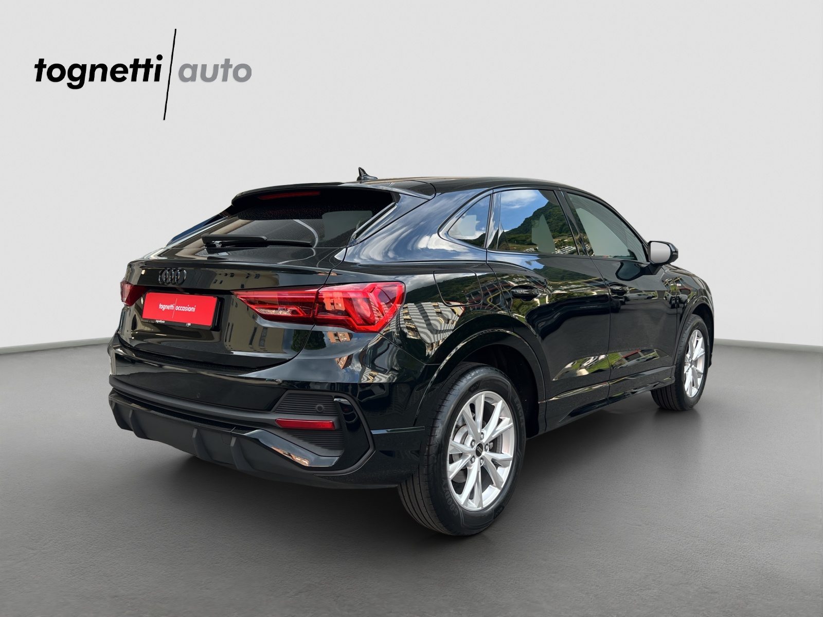 AUDI Q3 Sportback 35 TFSI S line Attraction, Benzin, Occasion / Gebraucht, Automatik - 4