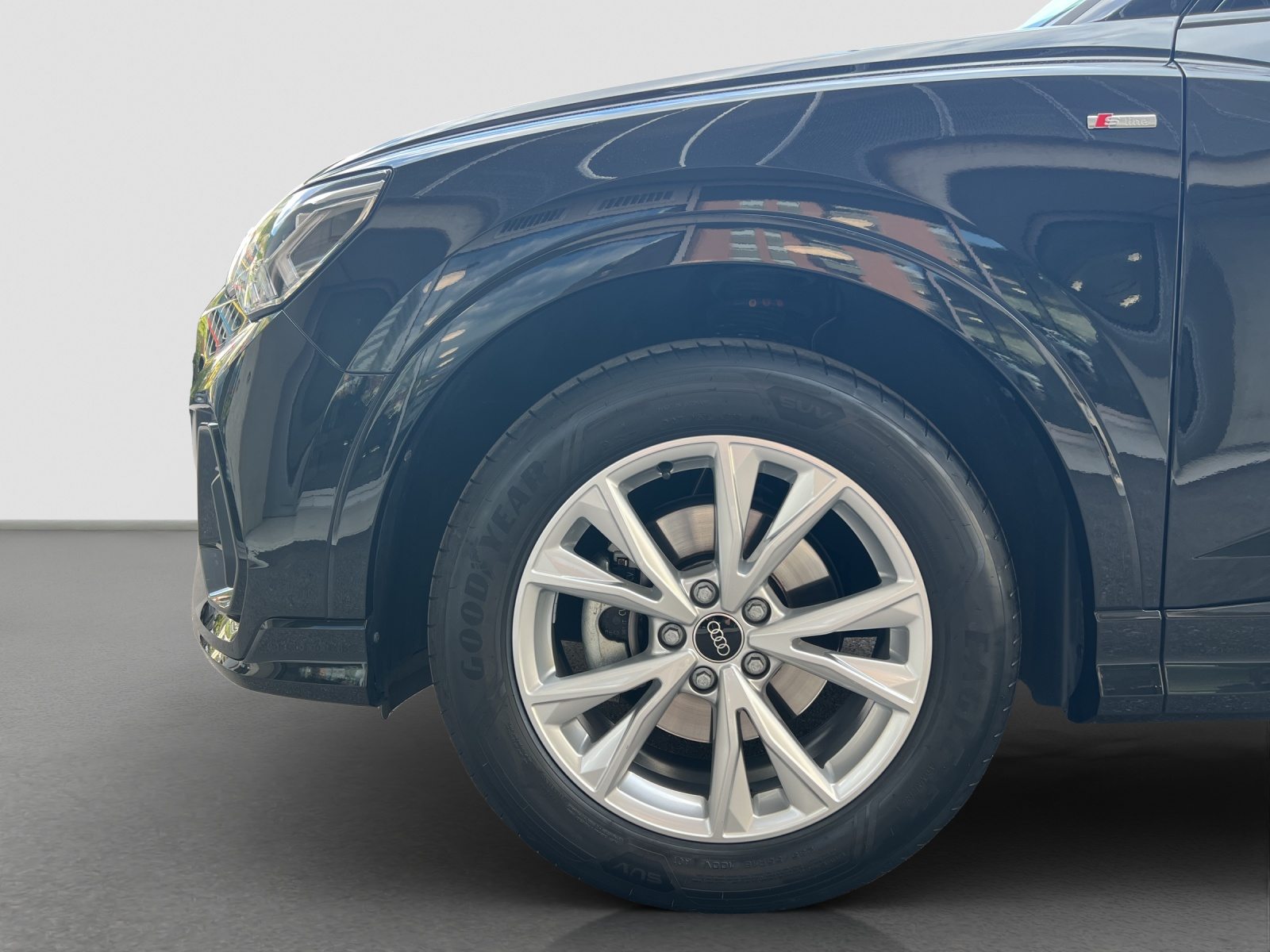 AUDI Q3 Sportback 35 TFSI S line Attraction, Benzin, Occasion / Gebraucht, Automatik - 5