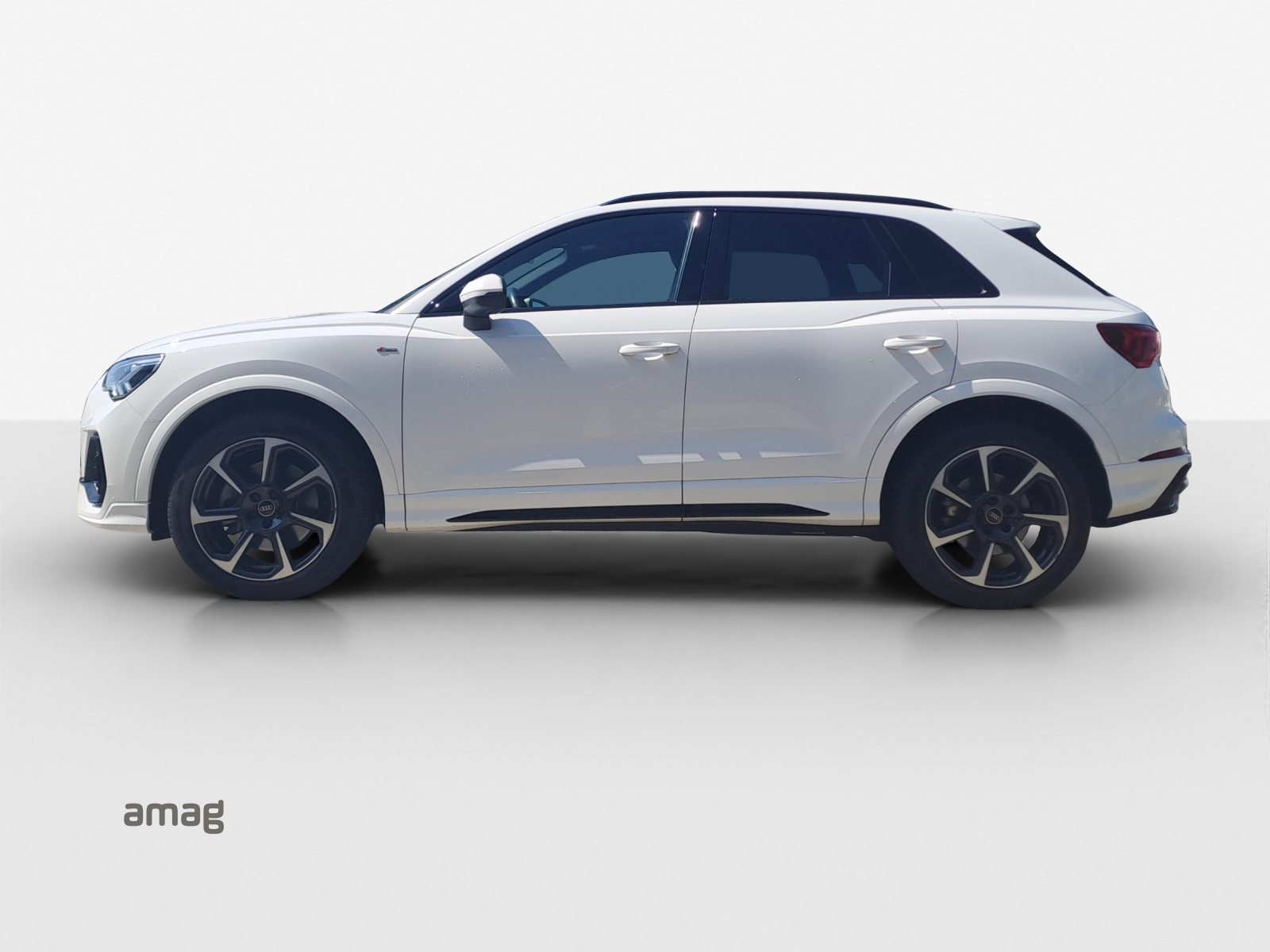 AUDI Q3 40 TDI S line Attraction, Diesel, Occasion / Gebraucht, Automatik - 2