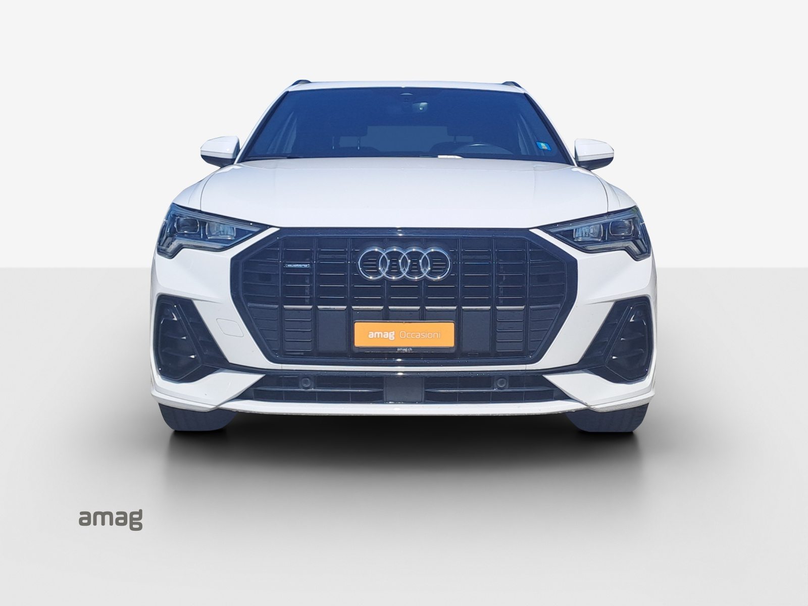AUDI Q3 40 TDI S line Attraction, Diesel, Occasion / Gebraucht, Automatik - 7