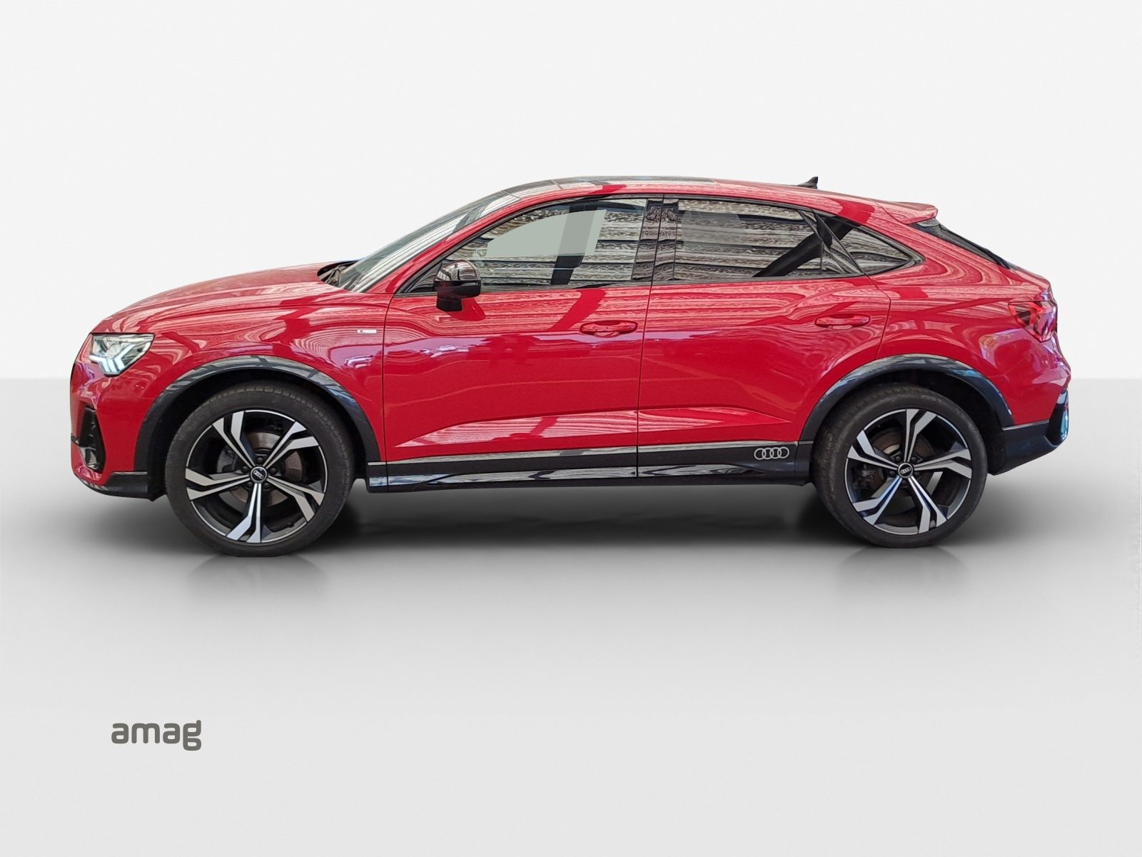 AUDI Q3 Sportback 35 TFSI S line Attraction, Petrol, Second hand / Used, Automatic - 2