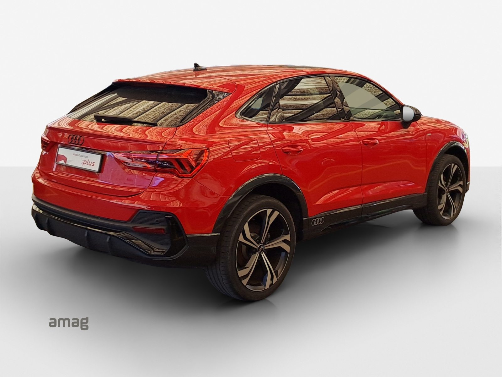AUDI Q3 Sportback 35 TFSI S line Attraction, Petrol, Second hand / Used, Automatic - 5