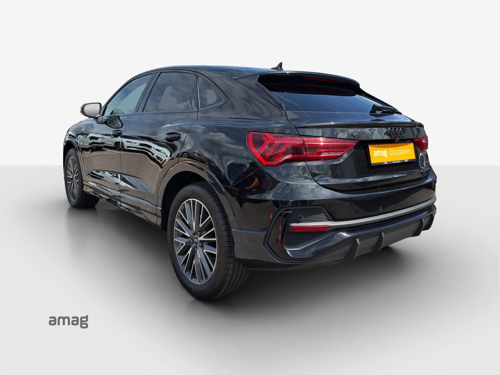 AUDI Q3 Sportback 40 TFSI S line, Essence, Occasion / Utilisé, Automatique - 3