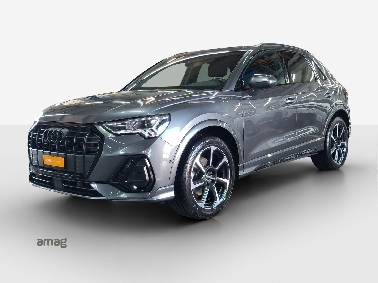 AUDI Q3 35 TFSI S line Attraction