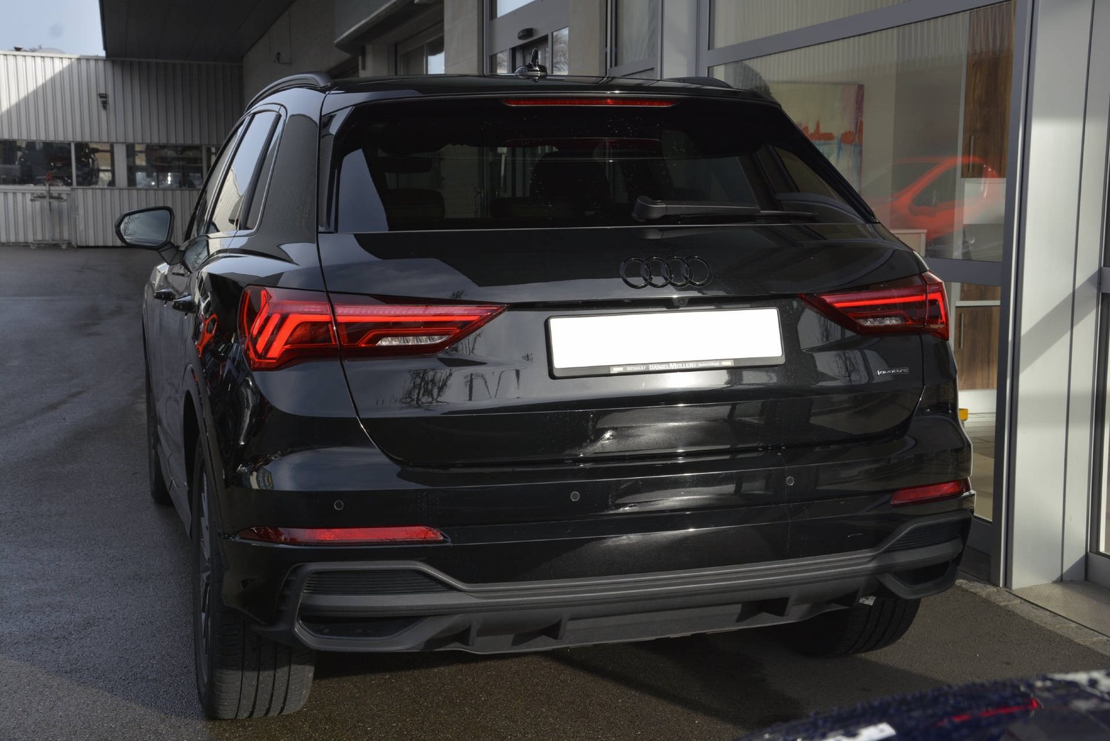 AUDI Q3 2.0 40 TFSI S Line Quattro, Essence, Occasion / Utilisé, Automatique - 5