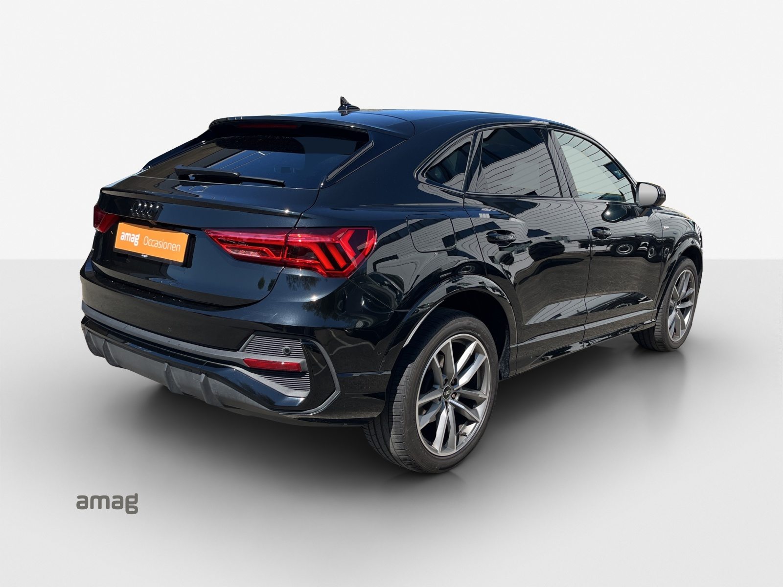 AUDI Q3 Sportback 35 TFSI S line Attraction, Essence, Occasion / Utilisé, Automatique - 5