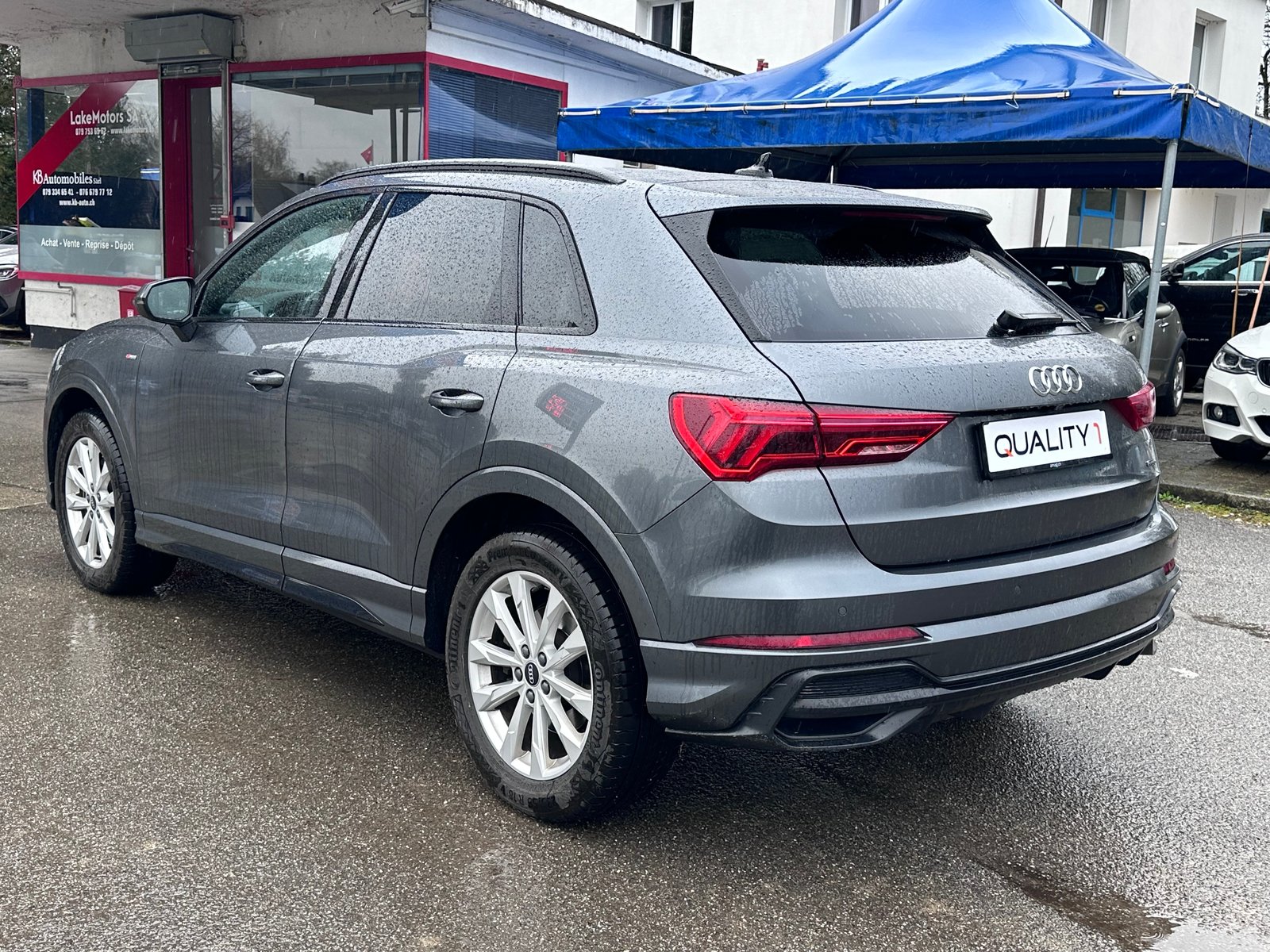 AUDI Q3 40 TFSI S line quattro S-tronic, Essence, Occasion / Utilisé, Automatique - 2