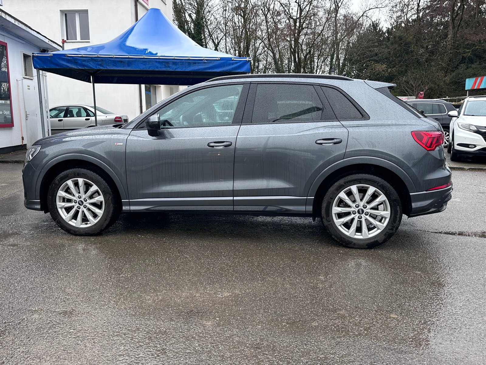 AUDI Q3 40 TFSI S line quattro S-tronic, Essence, Occasion / Utilisé, Automatique - 7