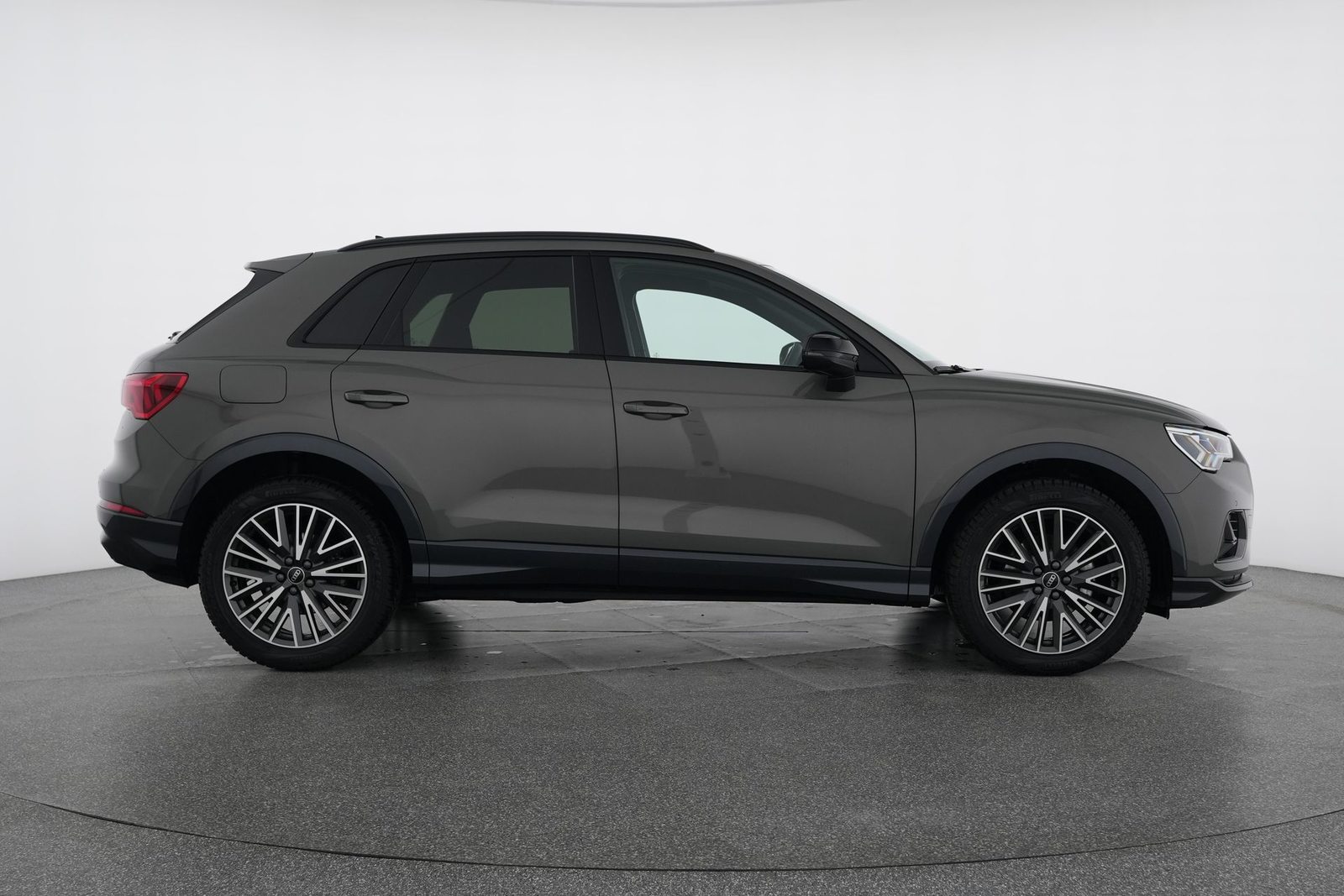 AUDI Q3 35 TFSI advanced Attraction, Benzina, Occasioni / Usate, Automatico - 6