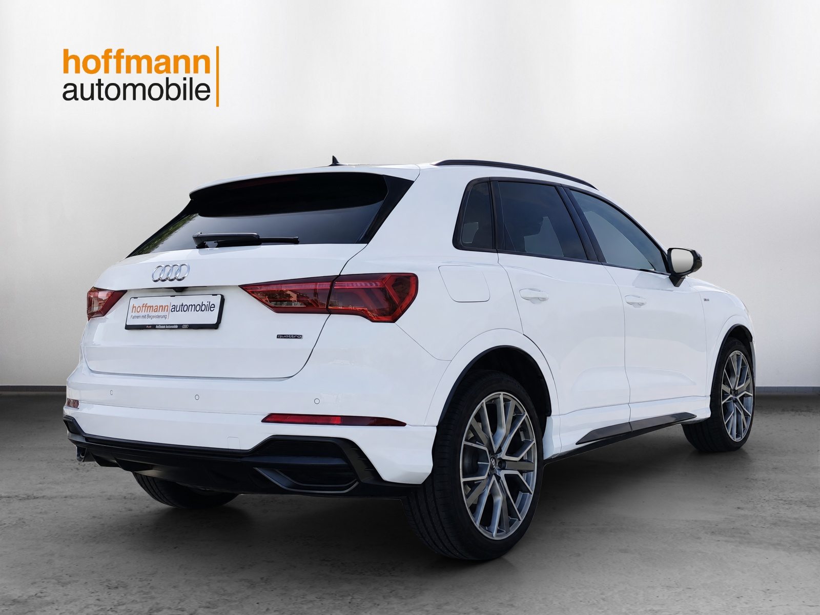 AUDI Q3 40 TFSI S line, Essence, Occasion / Utilisé, Automatique - 4