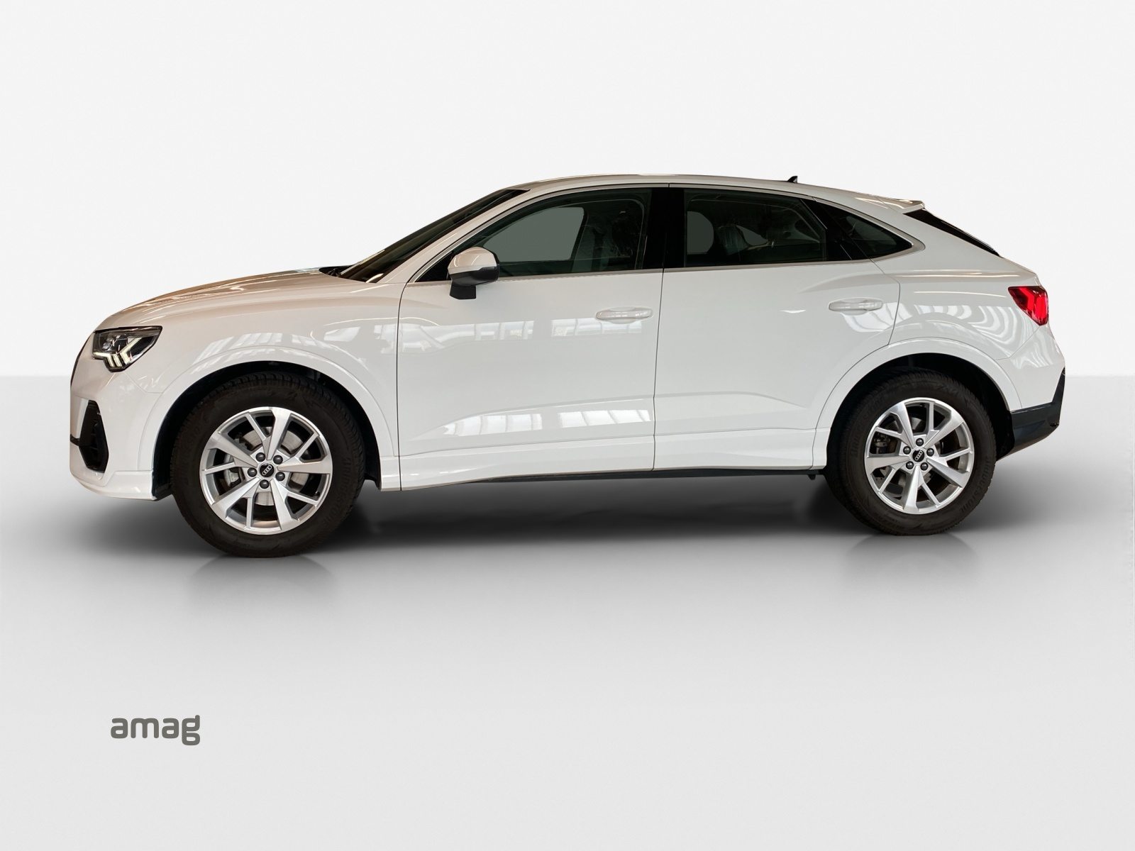 AUDI Q3 Sportback 35 TFSI Attraction, Benzina, Occasioni / Usate, Automatico - 2