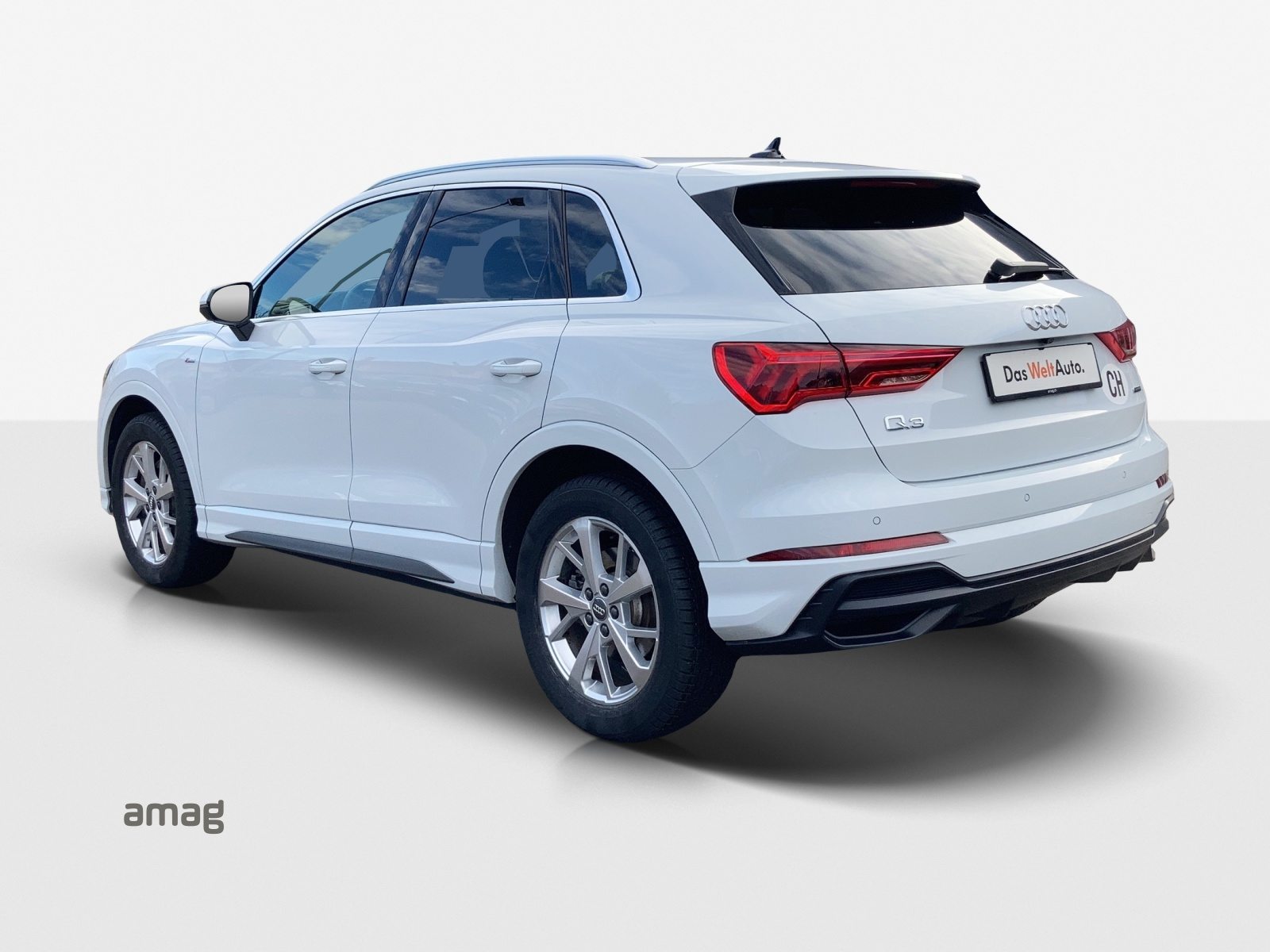 AUDI Q3 40 TFSI S line, Essence, Occasion / Utilisé, Automatique - 3