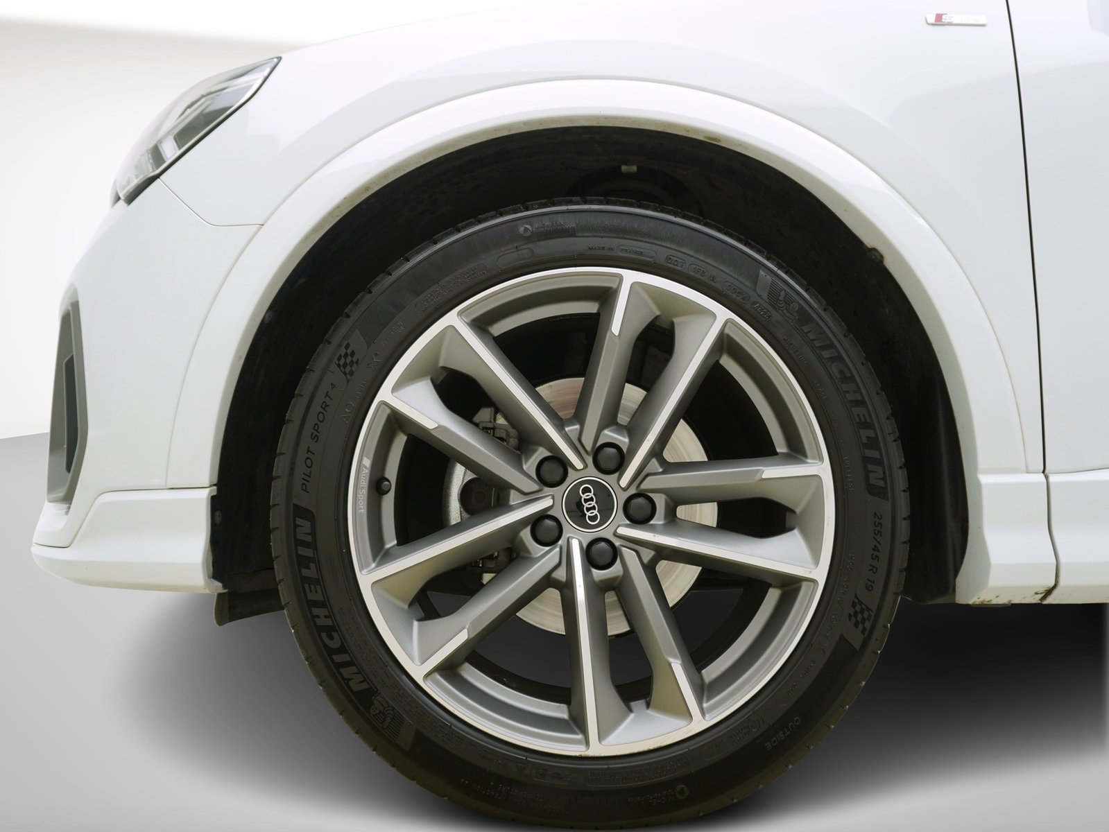 AUDI Q3 35 TFSI S line S-Tronic, Hybride Léger Essence/Électricité, Occasion / Utilisé, Automatique - 7