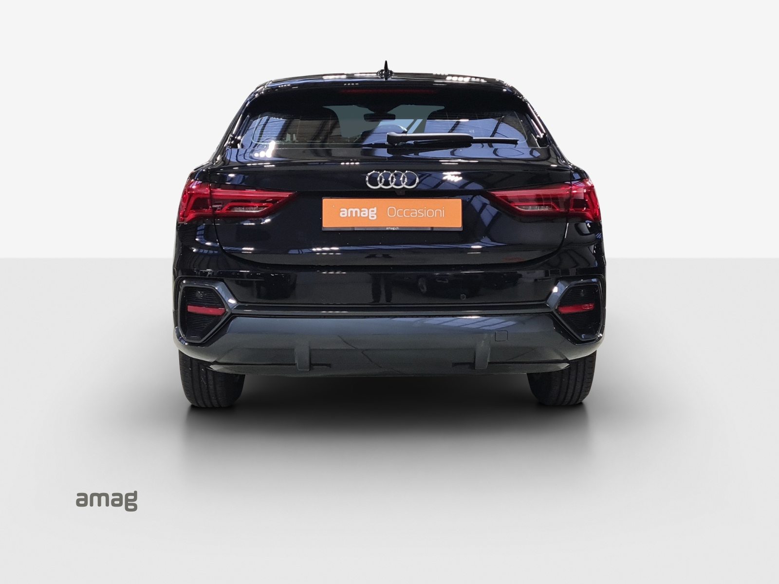 AUDI Q3 Sportback 35 TFSI Attraction, Petrol, Second hand / Used, Automatic - 4