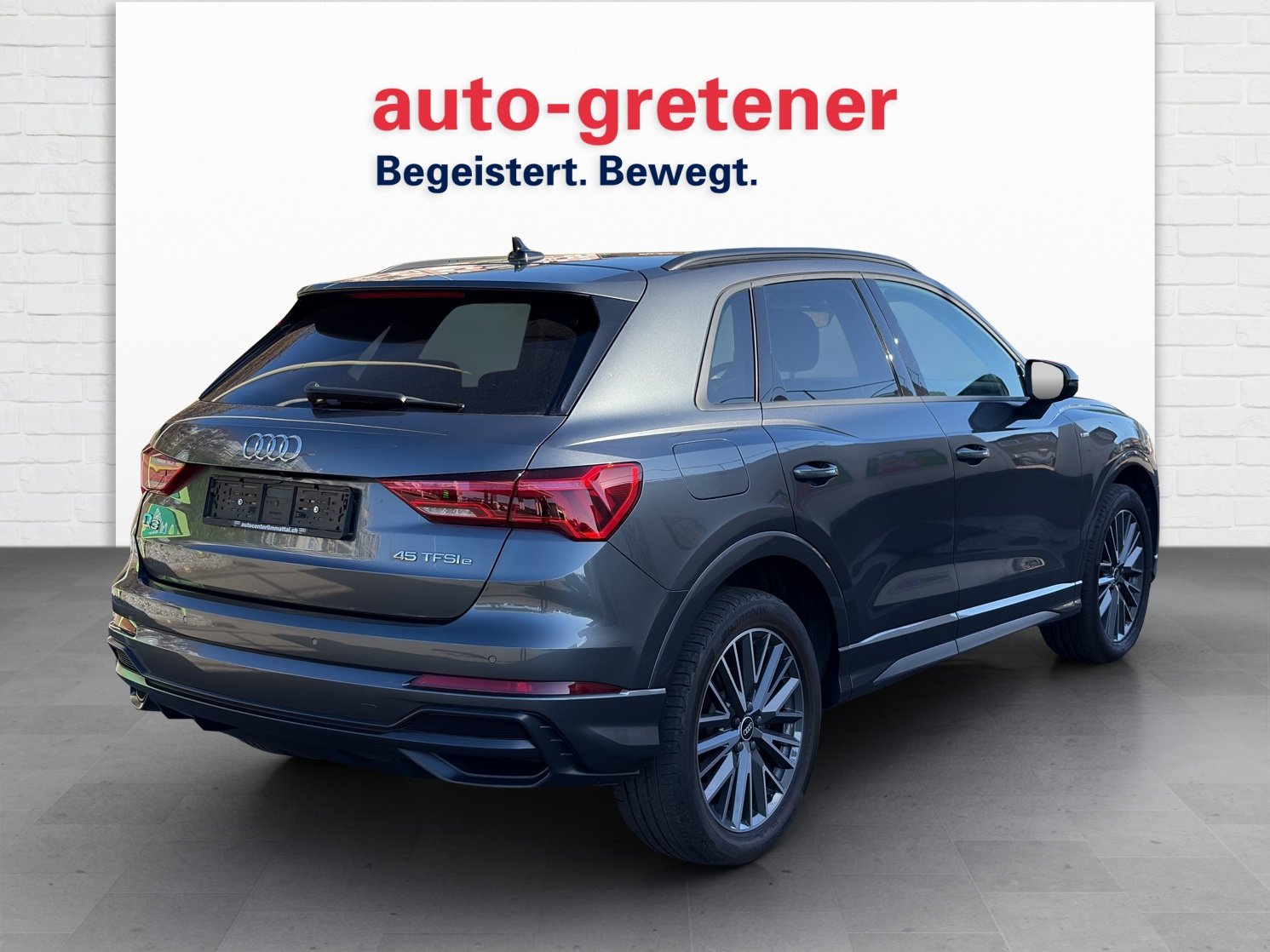 AUDI Q3 1.4 45 TFSI e S line S-Tronic, Plug-in-Hybrid Petrol/Electric, Second hand / Used, Automatic - 3