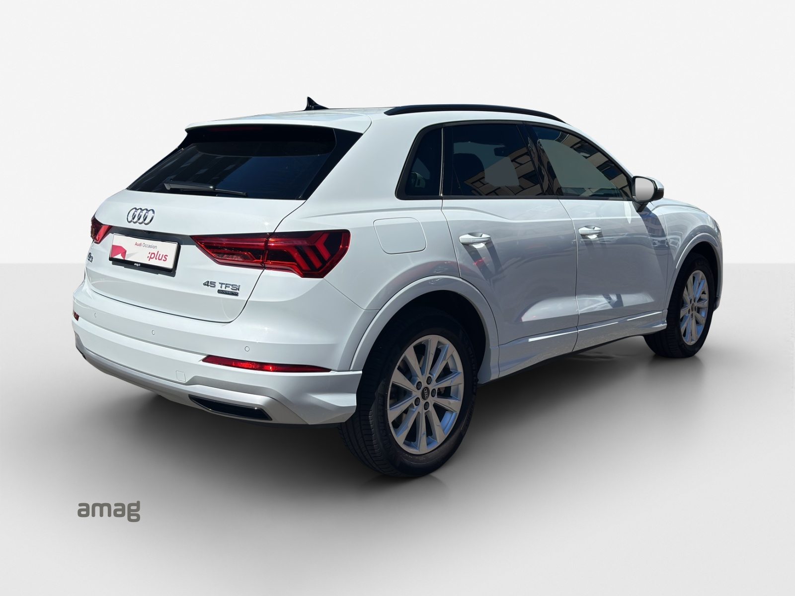 AUDI Q3 45 TFSI advanced, Petrol, Second hand / Used, Automatic - 5