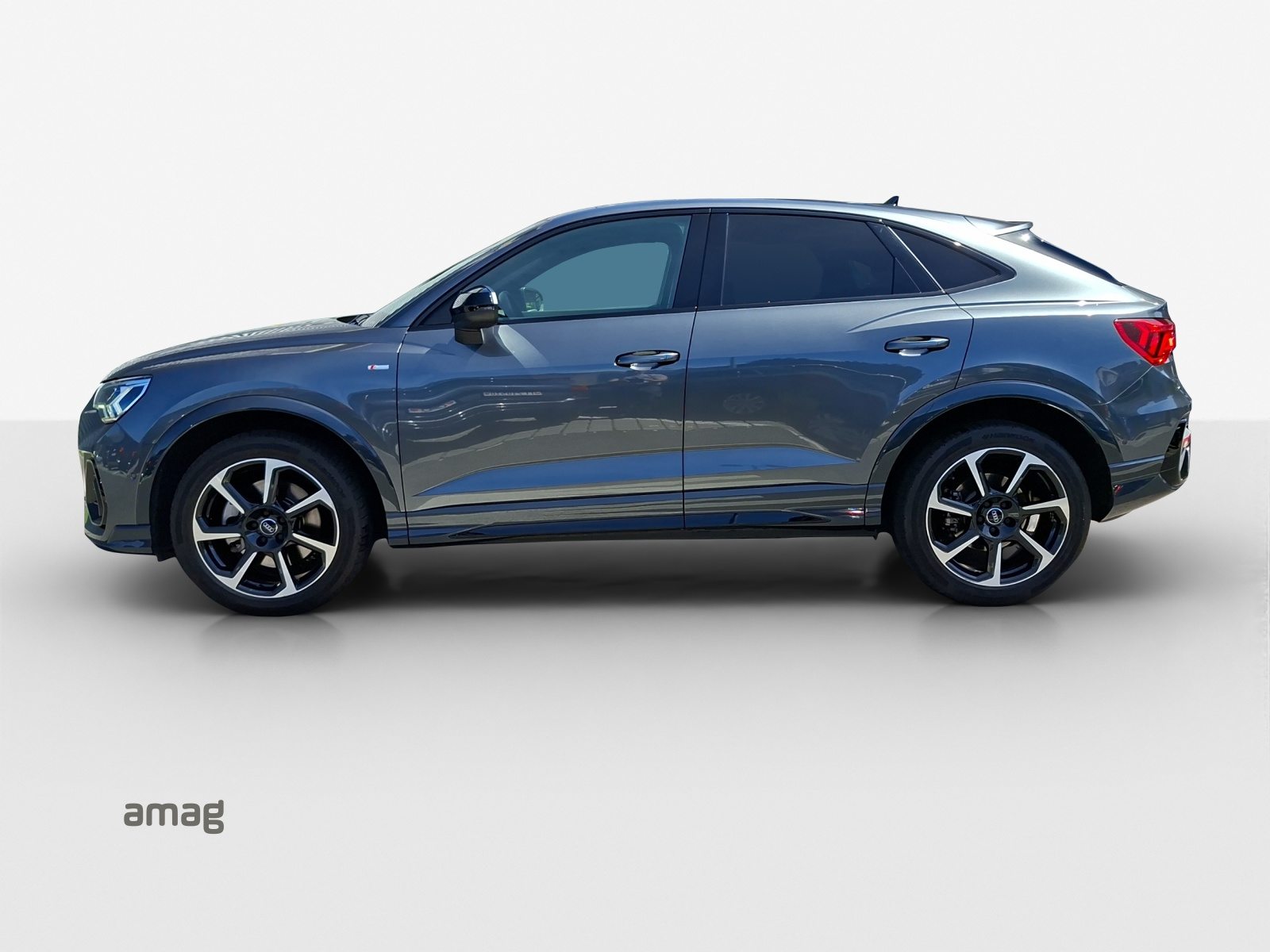 AUDI Q3 Sportback 40 TDI S line, Diesel, Occasion / Gebraucht, Automatik - 2