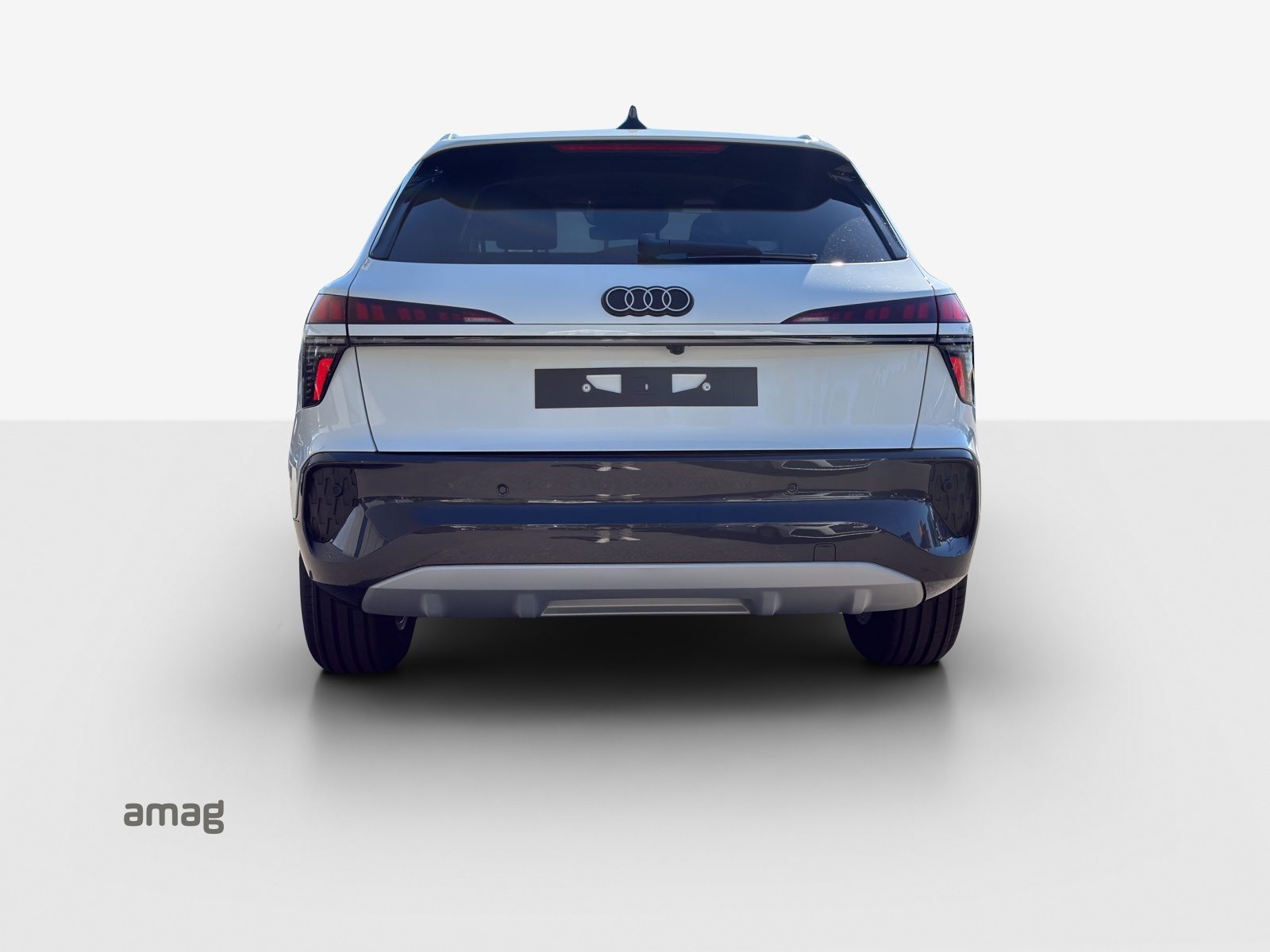 AUDI Q3 SUV TFSI 110 kW, Essence, Occasion / Utilisé, Automatique - 4