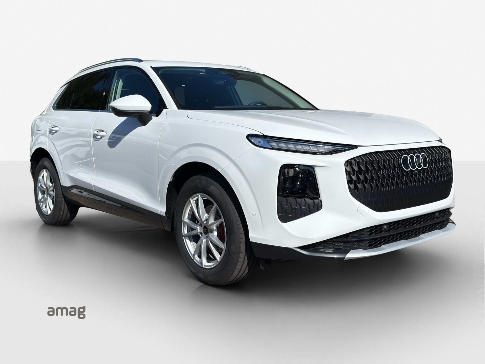 AUDI Q3 SUV TFSI 110 kW, Essence, Occasion / Utilisé, Automatique - 6