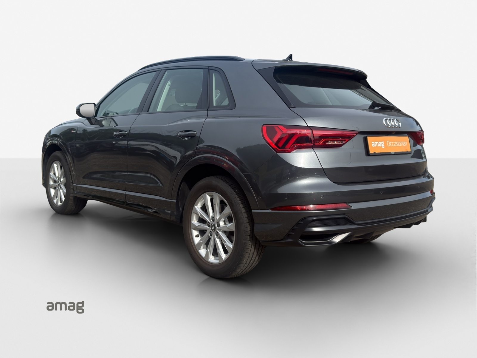 AUDI Q3 45 TFSI S line, Essence, Occasion / Utilisé, Automatique - 3