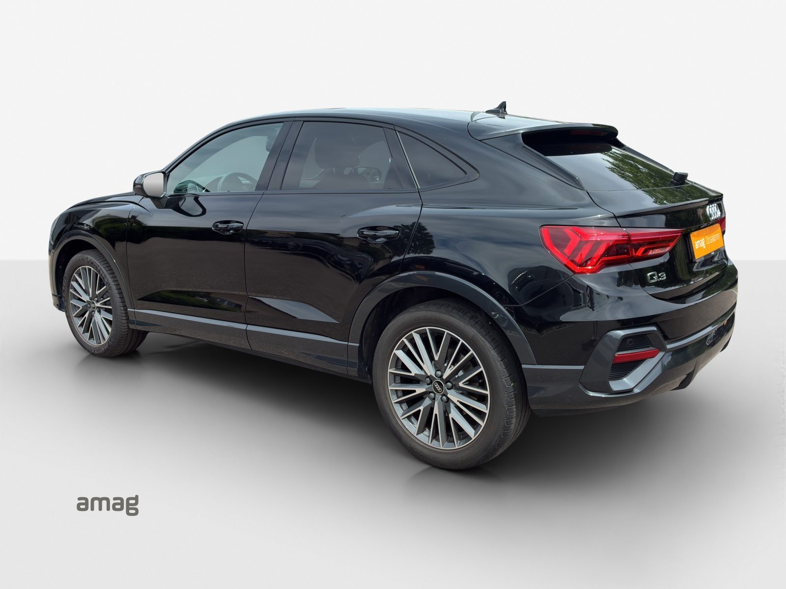 AUDI Q3 Sportback 35 TFSI Attraction, Essence, Occasion / Utilisé, Automatique - 3