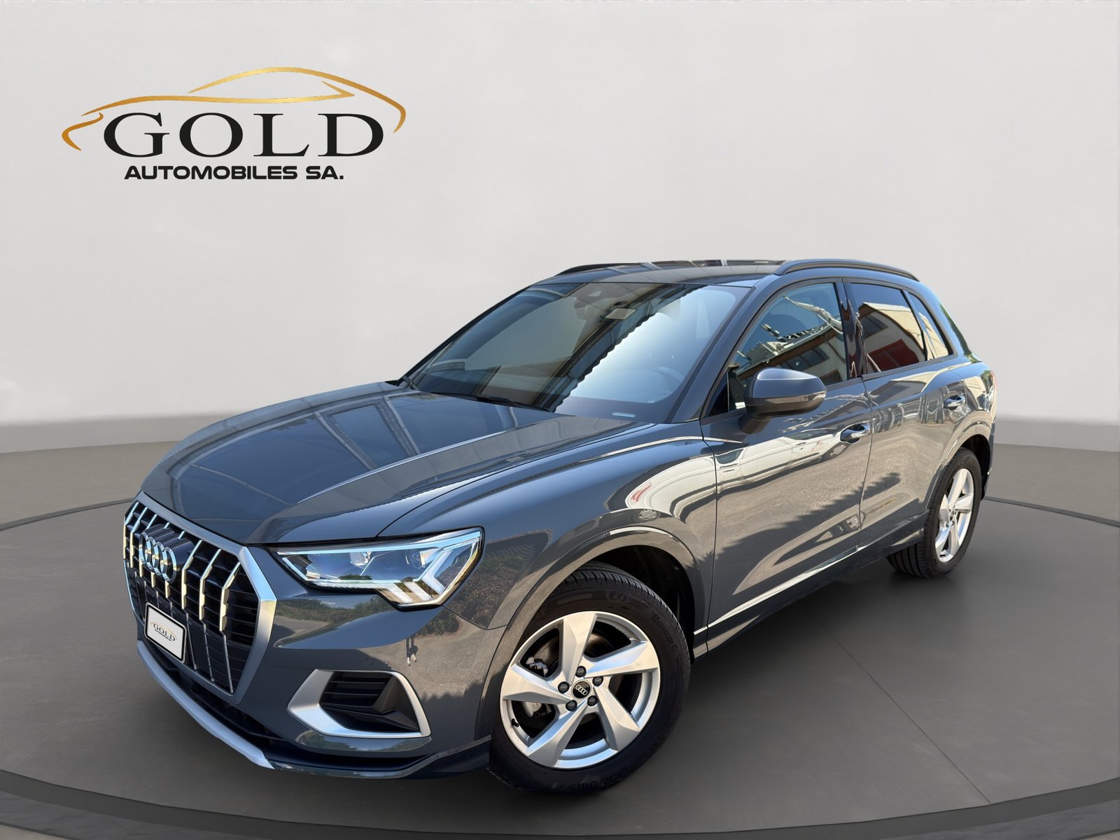 AUDI Q3 35 TFSI advanced S-Line Attraction S-tronic