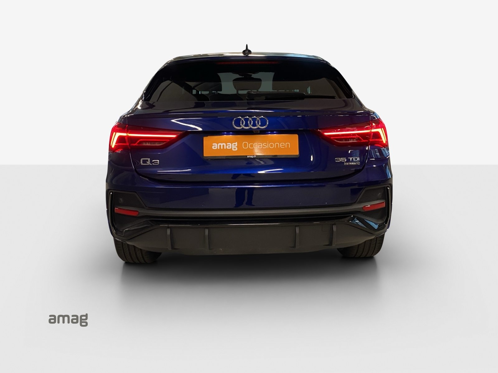 AUDI Q3 Sportback 35 TDI S line Attraction, Diesel, Second hand / Used, Automatic - 4