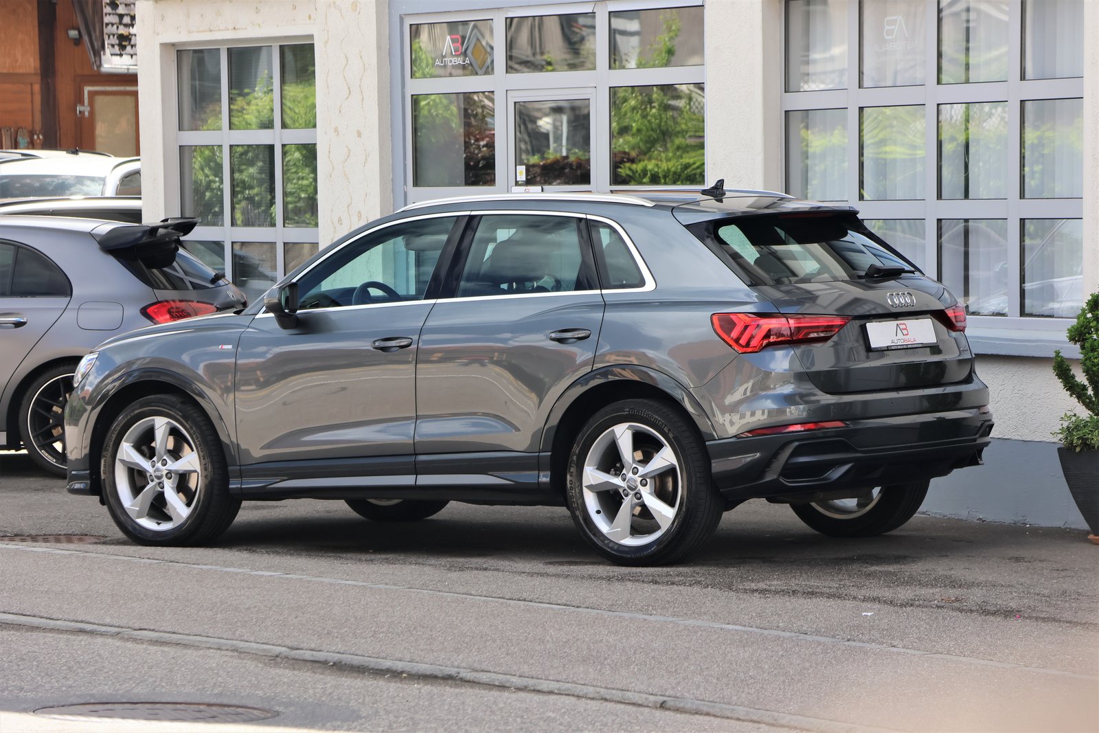 AUDI Q3 40 TDI S line quattro S-tronic, Diesel, Occasion / Gebraucht, Automatik - 5