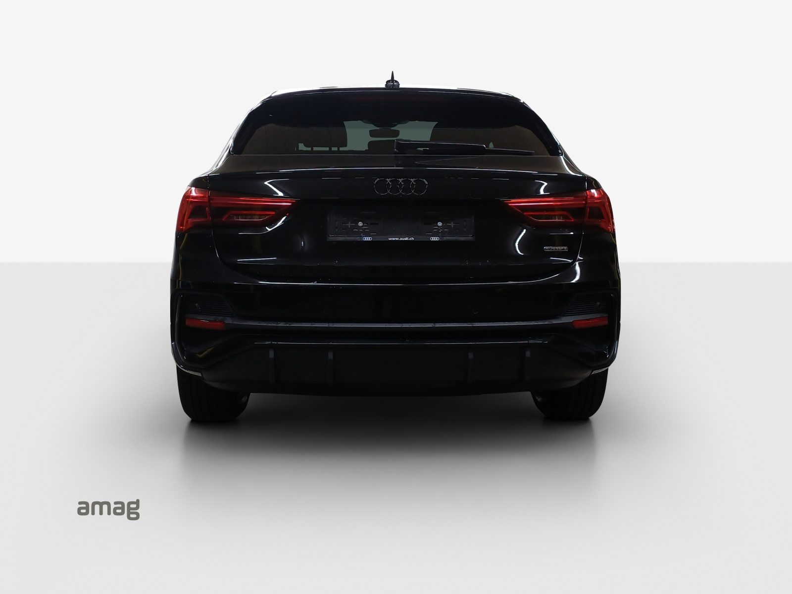 AUDI Q3 Sportback 40 TFSI S line, Benzin, Occasion / Gebraucht, Automatik - 4