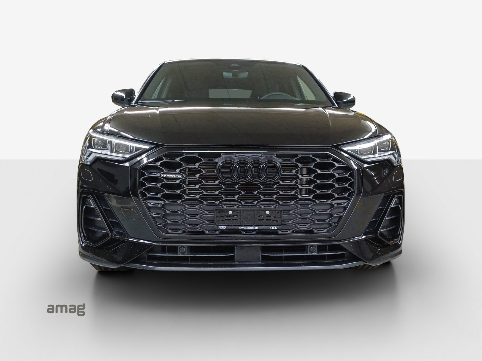 AUDI Q3 Sportback 40 TFSI S line, Benzin, Occasion / Gebraucht, Automatik - 7