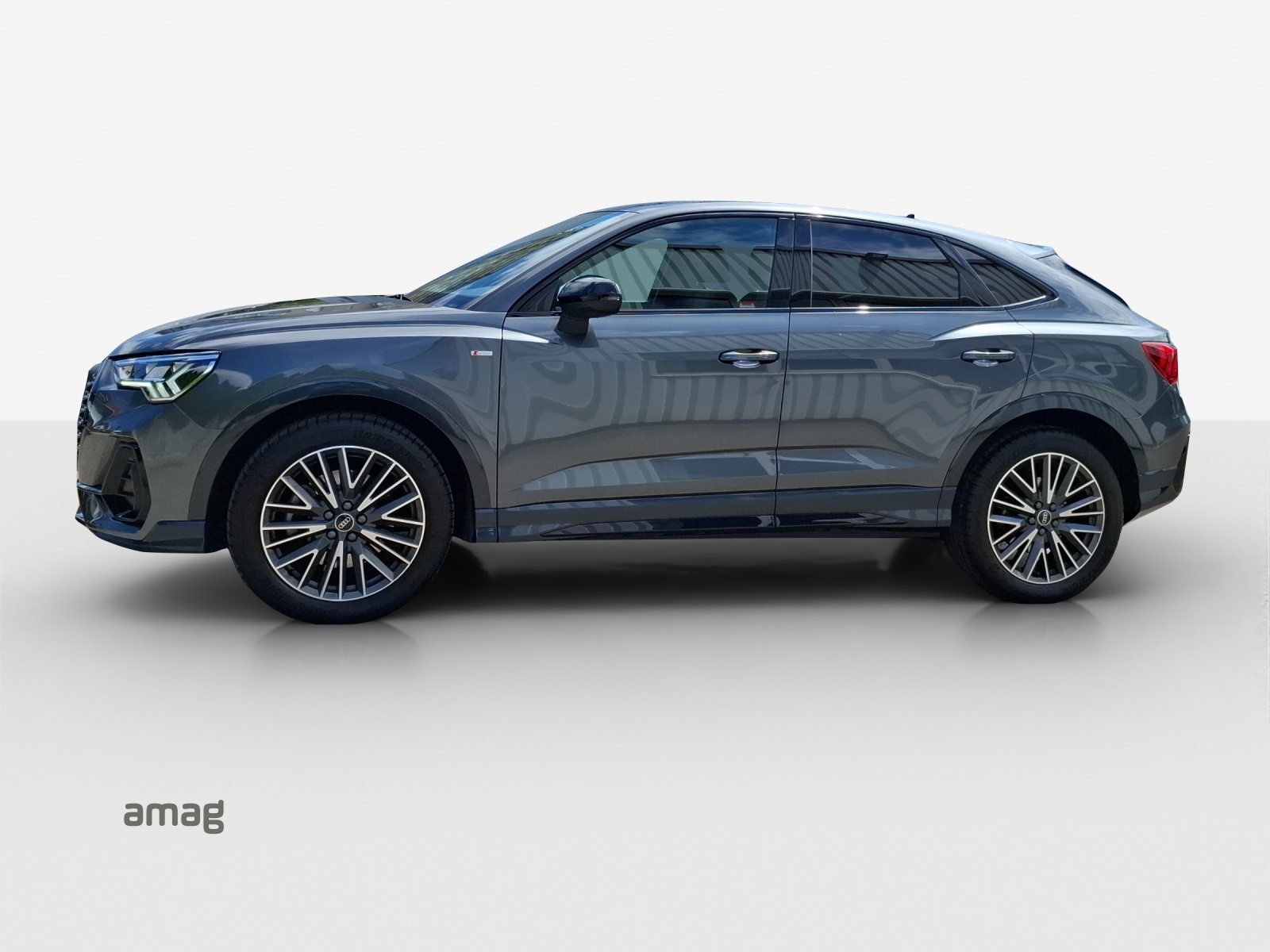 AUDI Q3 Sportback 40 TFSI S line, Benzina, Occasioni / Usate, Automatico - 2