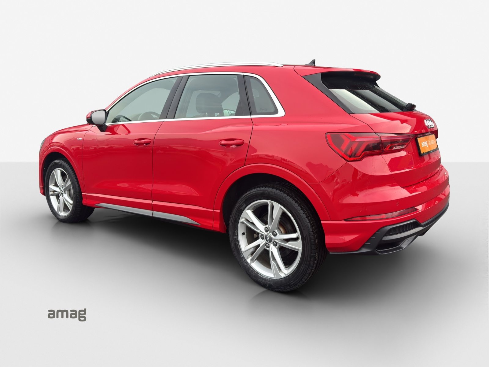 AUDI Q3 40 TDI S line Attraction, Diesel, Second hand / Used, Automatic - 3