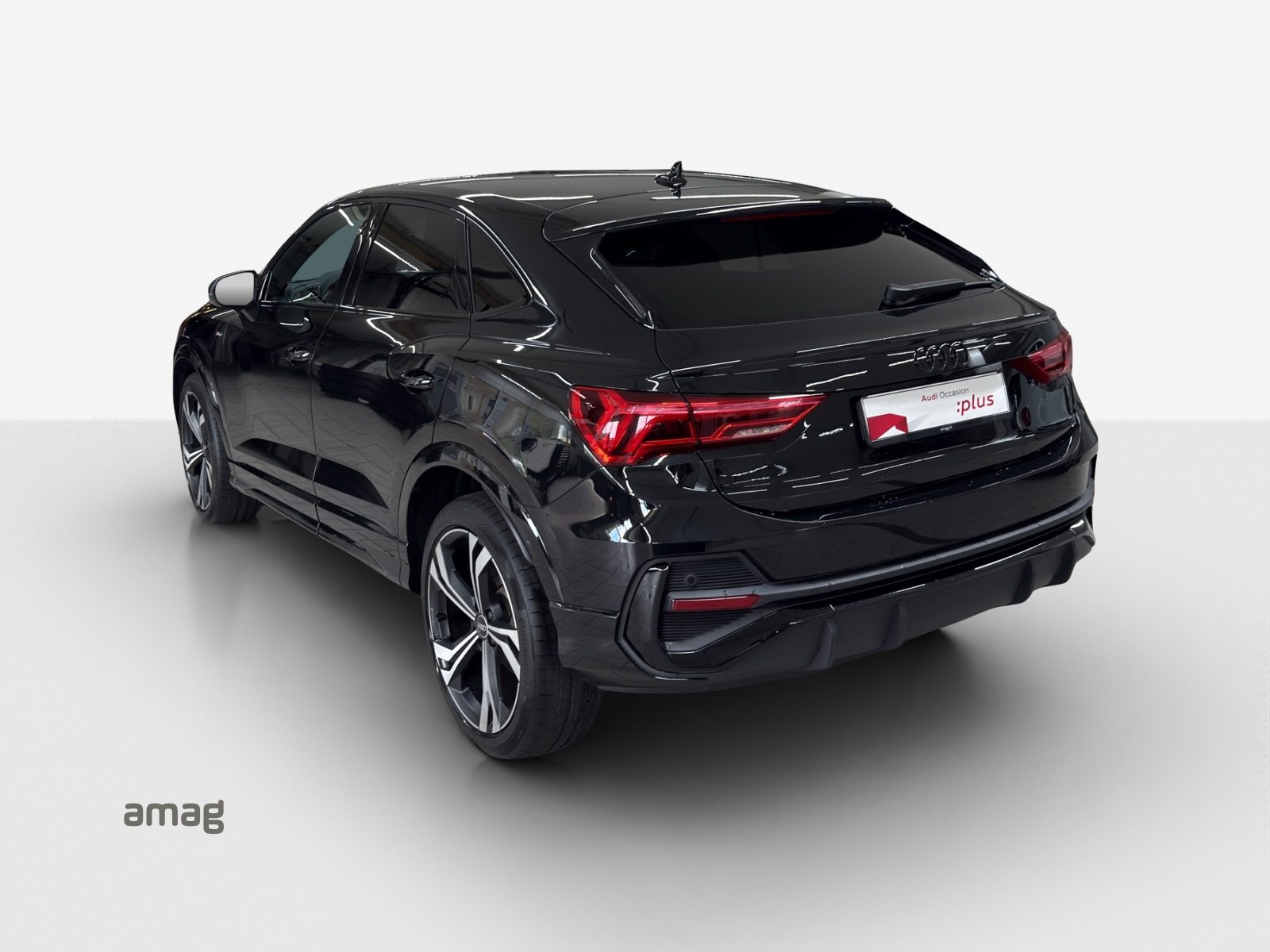 AUDI Q3 Sportback 35 TFSI S line Attraction, Benzin, Occasion / Gebraucht, Automatik - 3