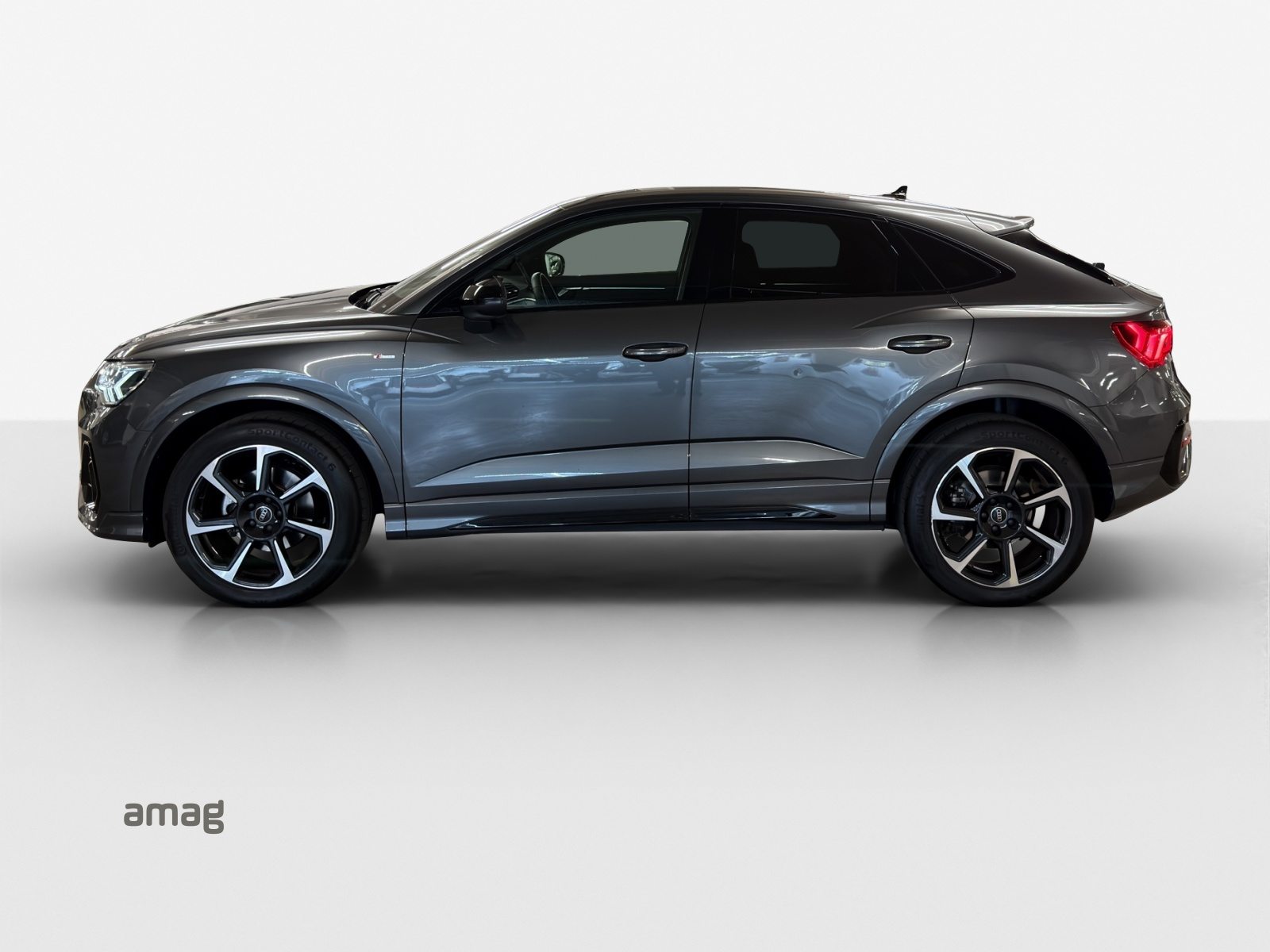 AUDI Q3 Sportback 35 TFSI S line Attraction, Essence, Occasion / Utilisé, Automatique - 2