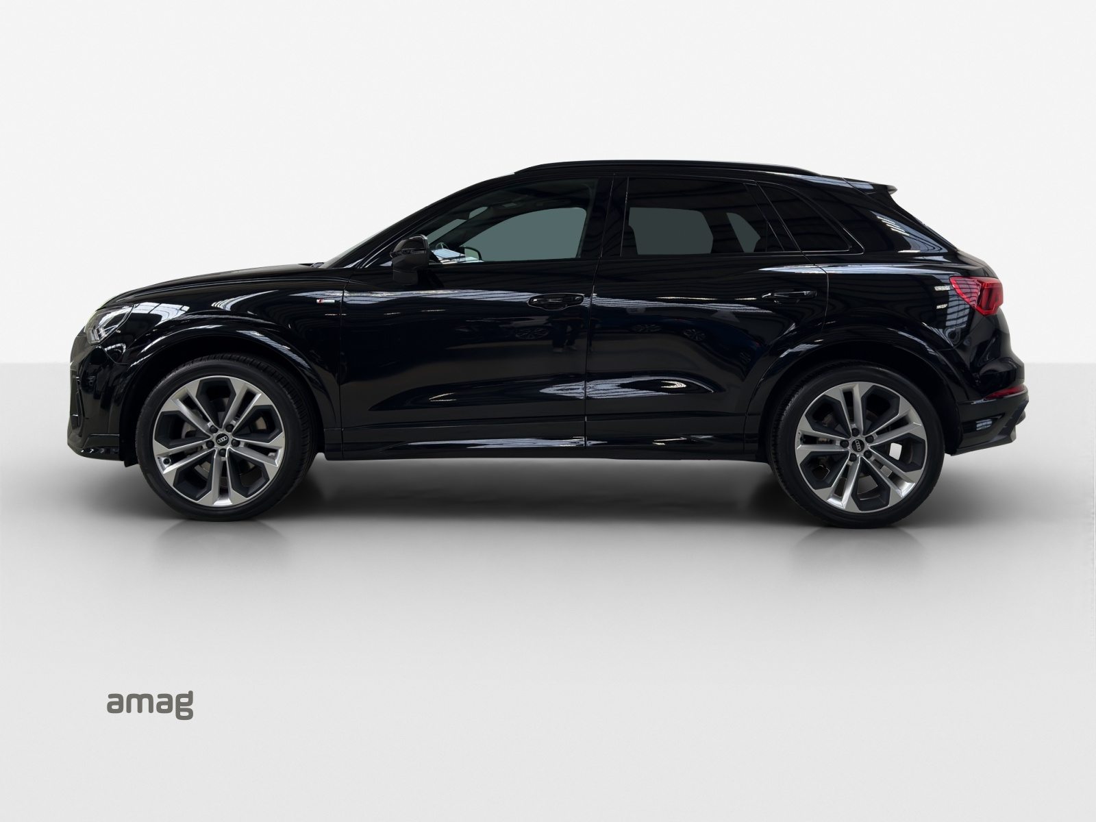 AUDI Q3 40 TDI S line Attraction, Diesel, Occasioni / Usate, Automatico - 2