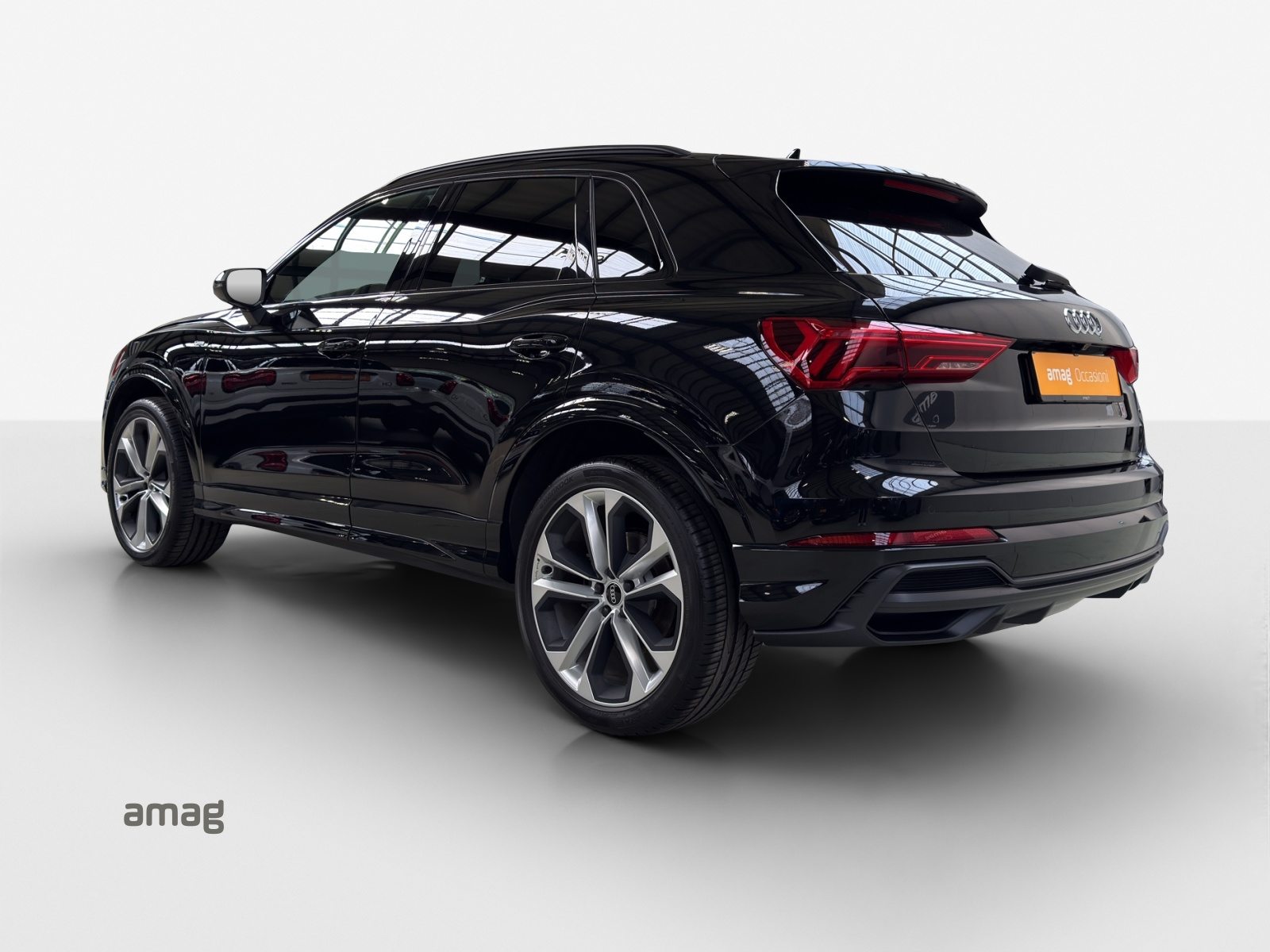 AUDI Q3 40 TDI S line Attraction, Diesel, Occasioni / Usate, Automatico - 3