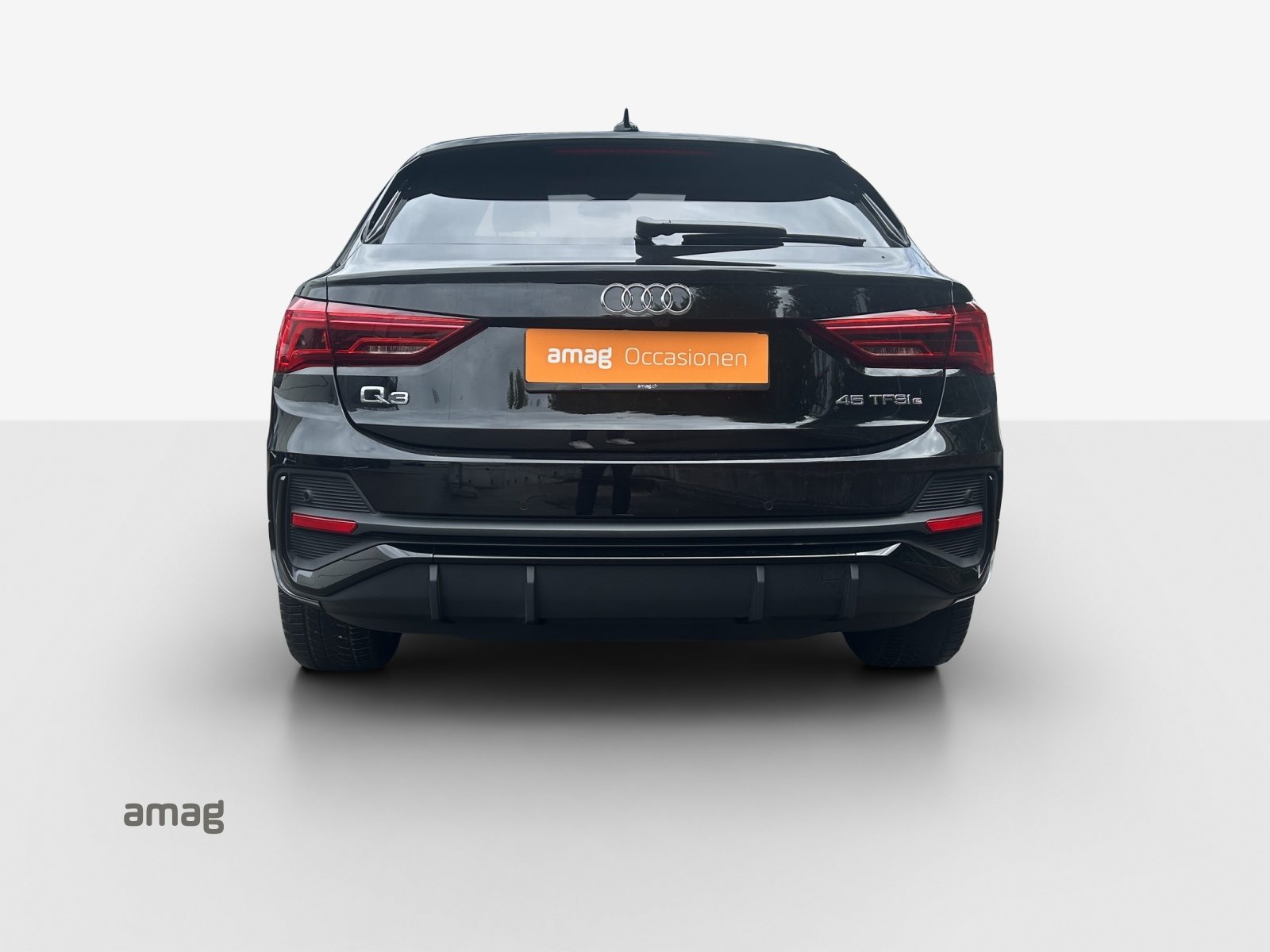 AUDI Q3 Sportback 45 TFSI e S line, Full-Hybrid Petrol/Electric, Second hand / Used, Automatic - 4