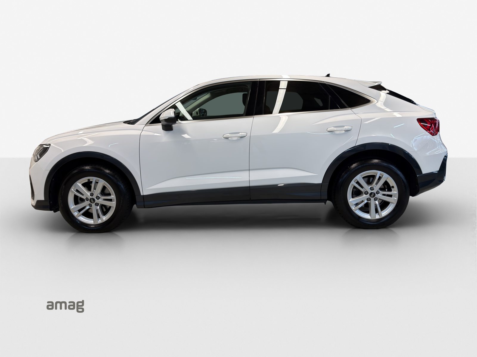 AUDI Q3 Sportback 35 TFSI Attraction, Benzina, Occasioni / Usate, Automatico - 2