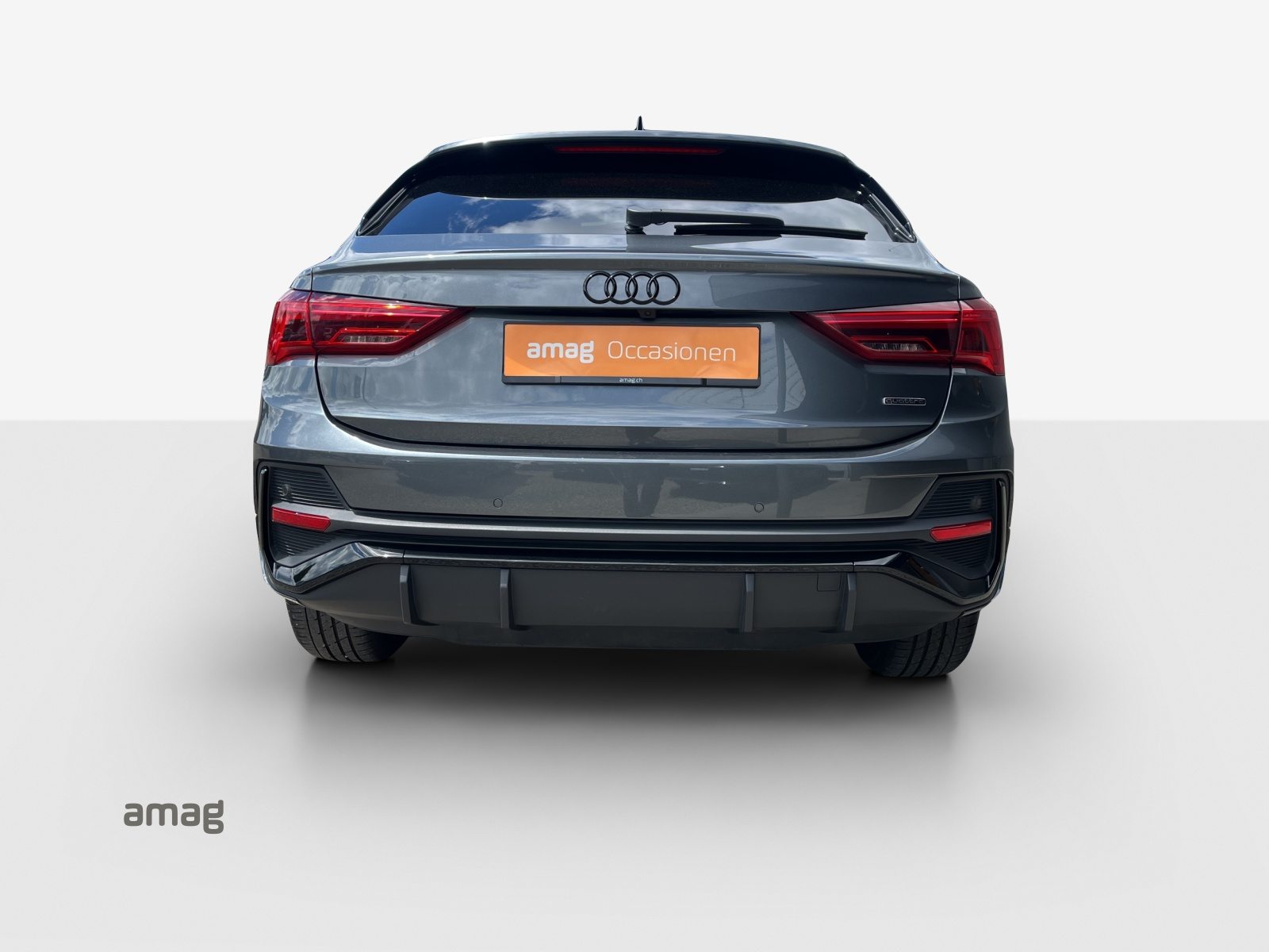 AUDI Q3 Sportback 40 TFSI S line, Petrol, Second hand / Used, Automatic - 4