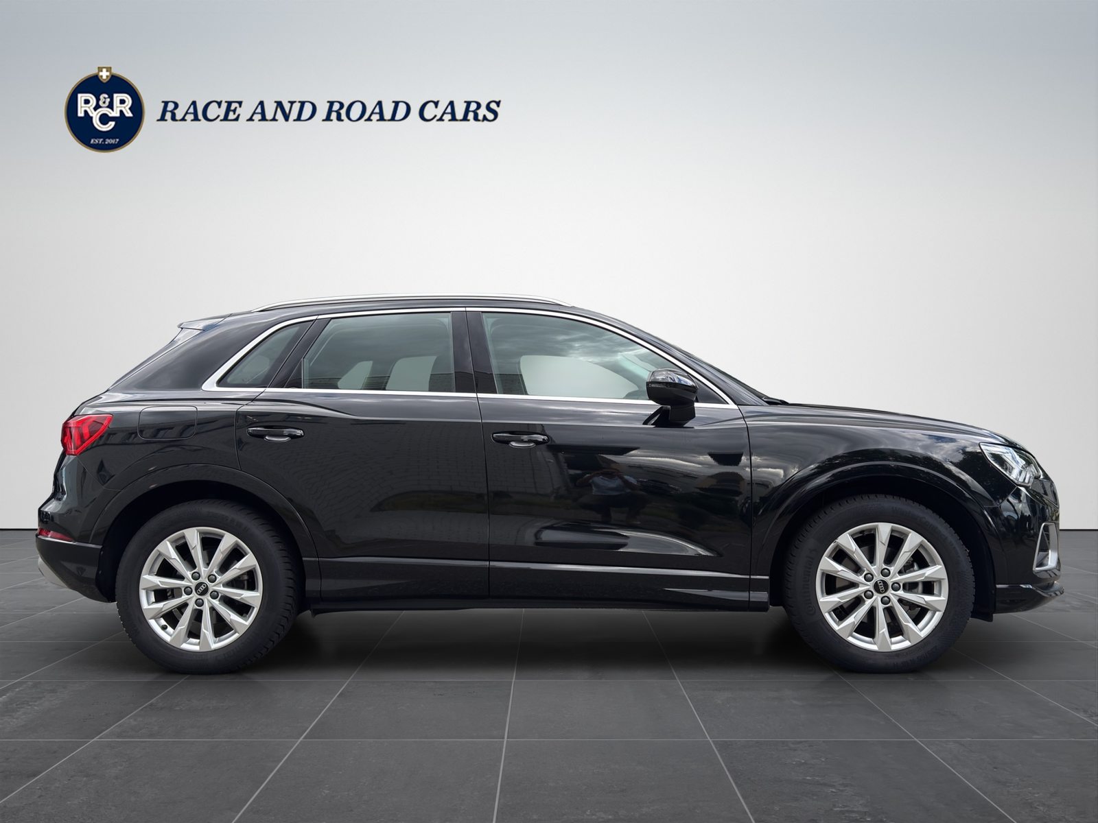 AUDI Q3 1.5 35 TFSI Advanced S-Tronic, Mild-Hybrid Petrol/Electric, Second hand / Used, Automatic - 4