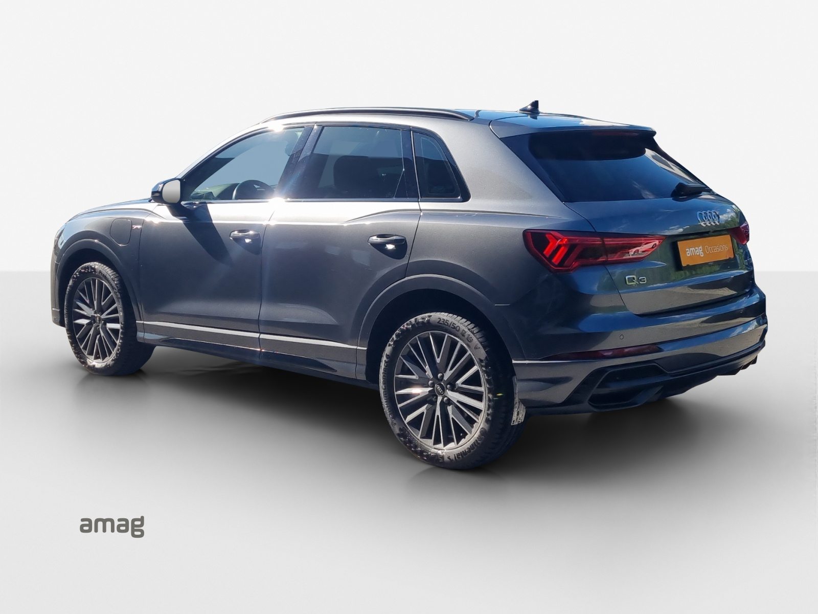 AUDI Q3 45 TFSI e S line Attraction, Hybride Intégral Essence/Électricité, Occasion / Utilisé, Automatique - 3