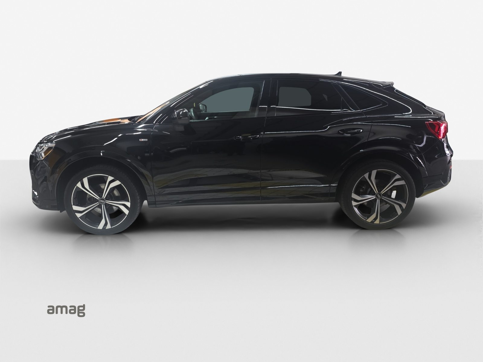 AUDI Q3 Sportback 35 TFSI S line Attraction, Essence, Occasion / Utilisé, Automatique - 2