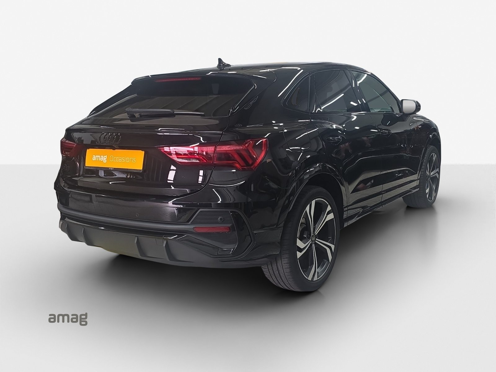 AUDI Q3 Sportback 35 TFSI S line Attraction, Essence, Occasion / Utilisé, Automatique - 5