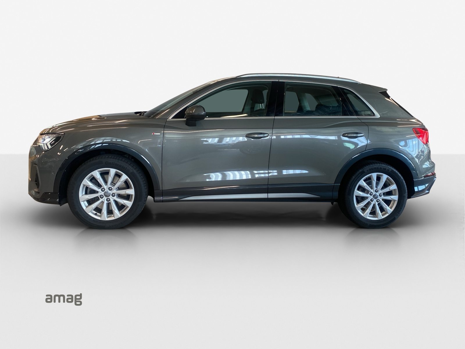 AUDI Q3 45 TFSI S line, Essence, Occasion / Utilisé, Automatique - 2