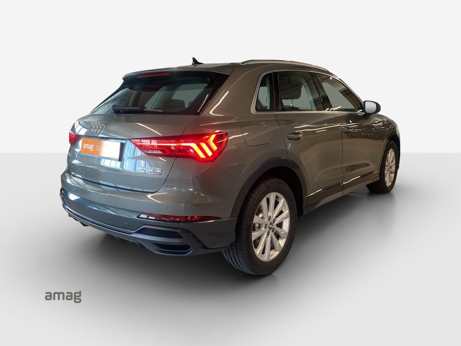 AUDI Q3 45 TFSI S line, Essence, Occasion / Utilisé, Automatique - 5