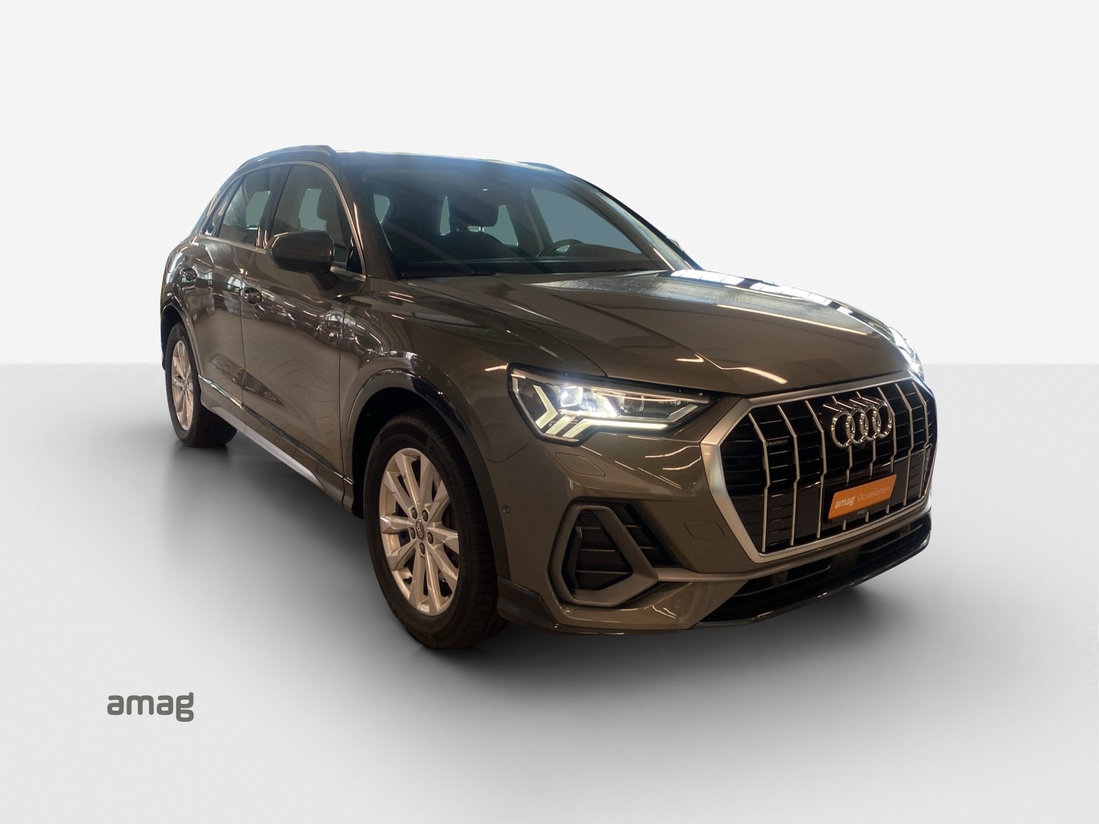 AUDI Q3 45 TFSI S line, Essence, Occasion / Utilisé, Automatique - 6