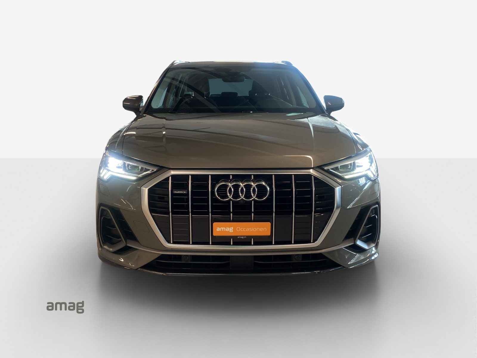AUDI Q3 45 TFSI S line, Essence, Occasion / Utilisé, Automatique - 7