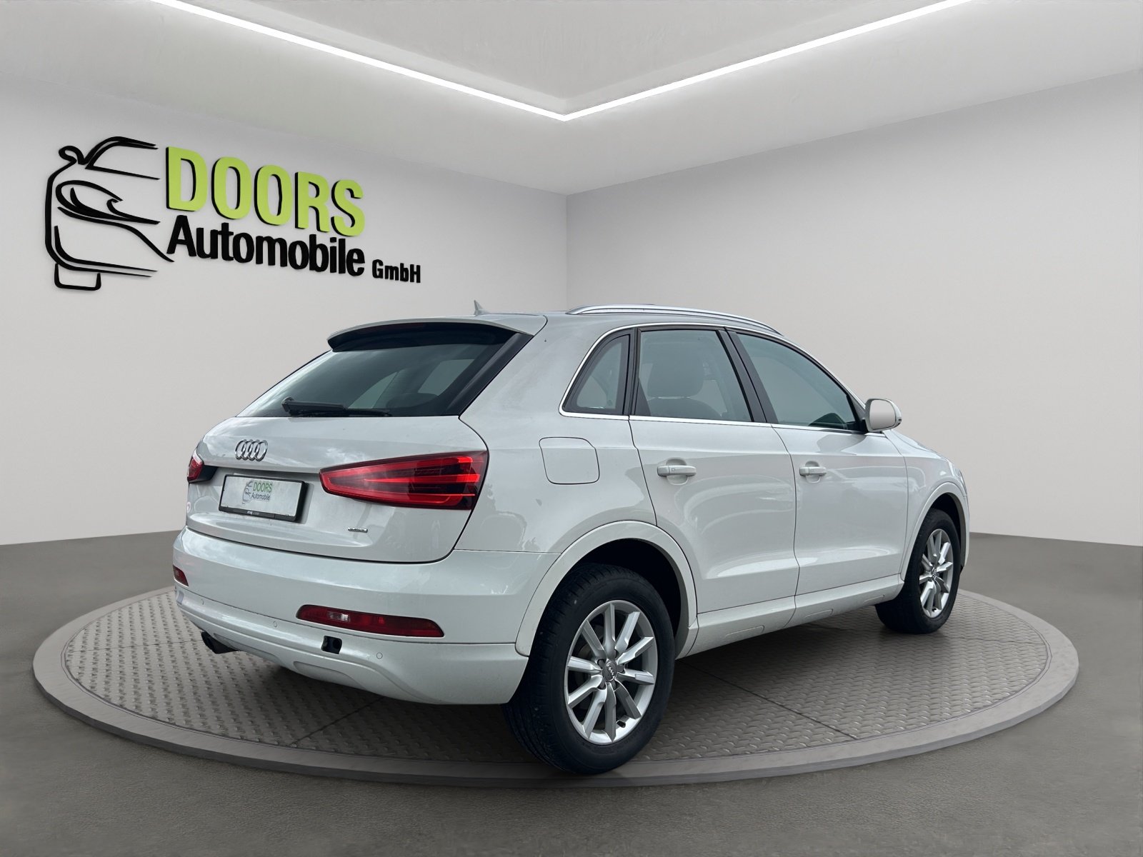 AUDI Q3 2.0 TDI Start quattro S-tronic, Diesel, Occasion / Gebraucht, Automatik - 4
